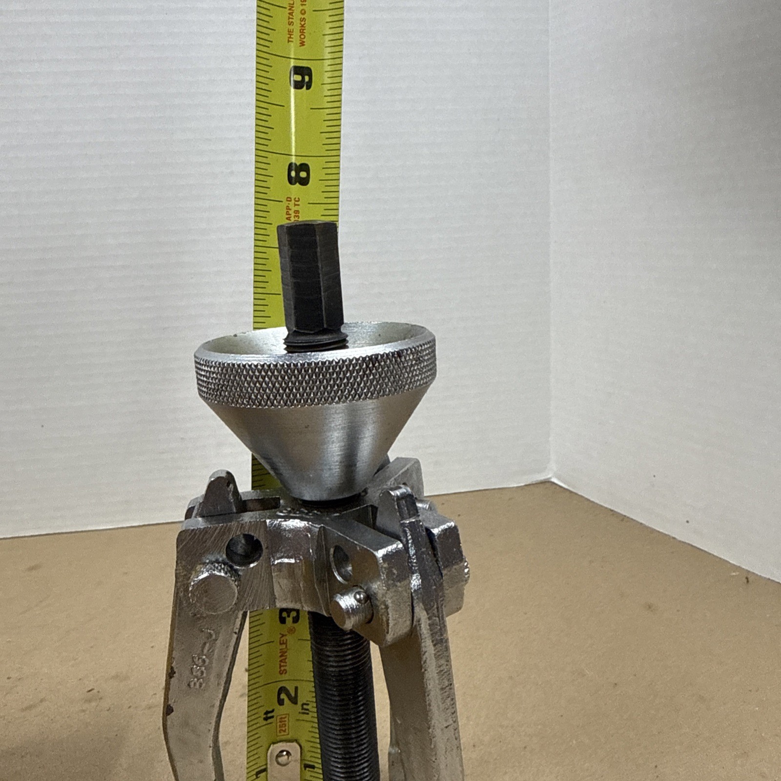 Herbrand Van- Chrome Tools Three Jaw Puller No.868