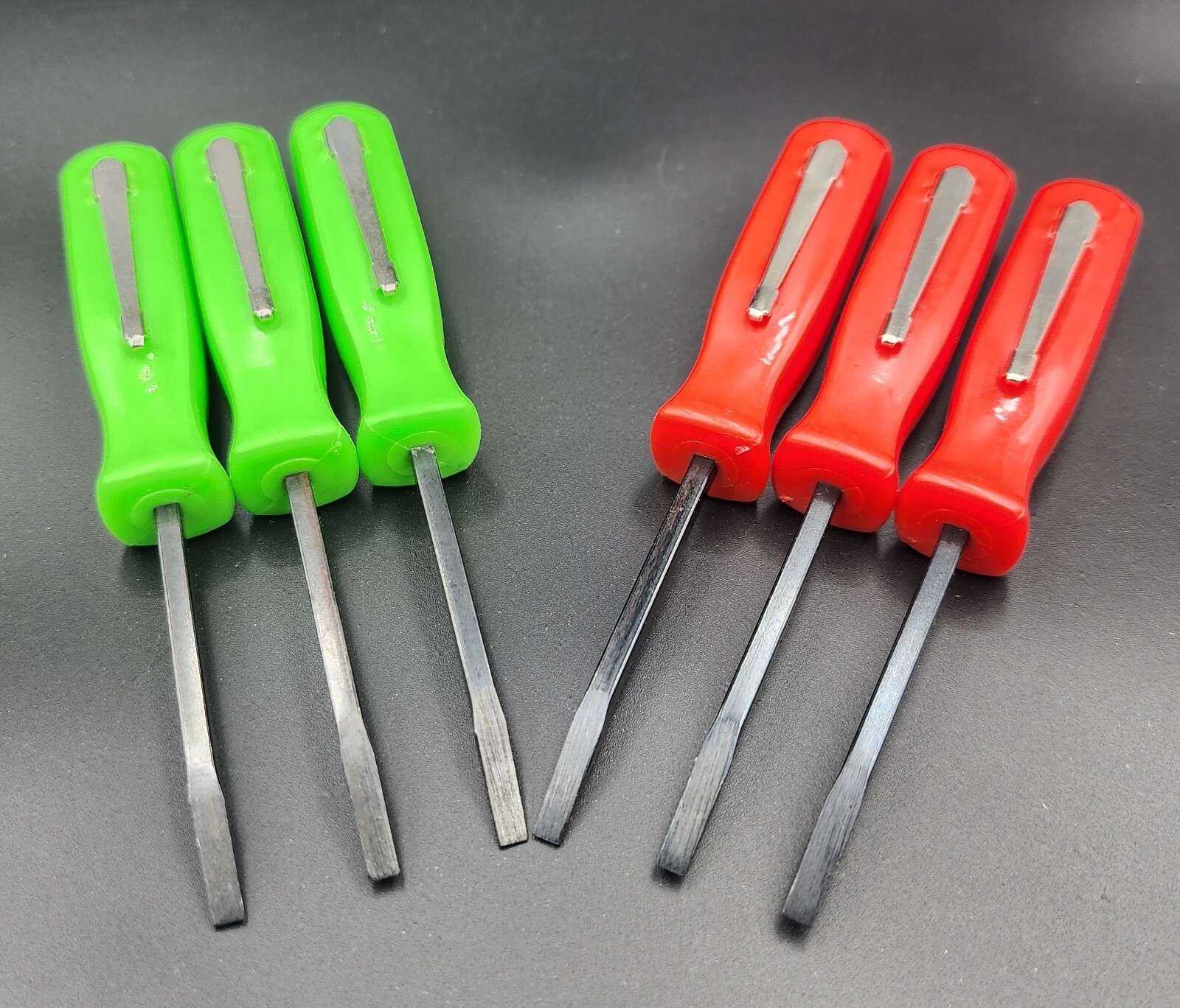 🔴🟢 6-Piece Red & Green Pocket Prybar Set – Dominate Your Automotive Tasks! 🚗
