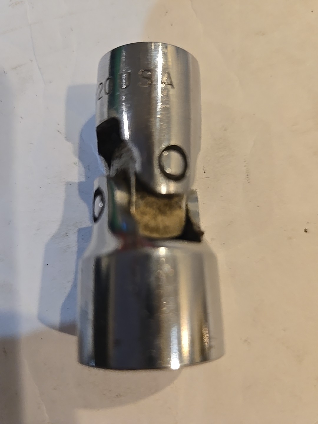 Snap On 3/8″ Drive 5/8″ 12 Point Chrome Swivel Socket FVU20