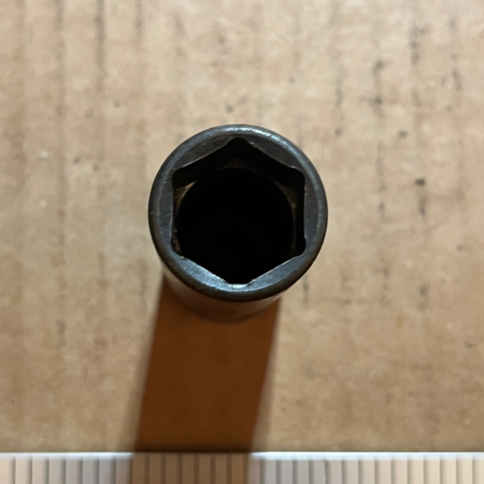 Snap-On SIMF220 3/8″ Drive 6-Point 11/16″ SAE Semi Deep Well Impact Socket – C