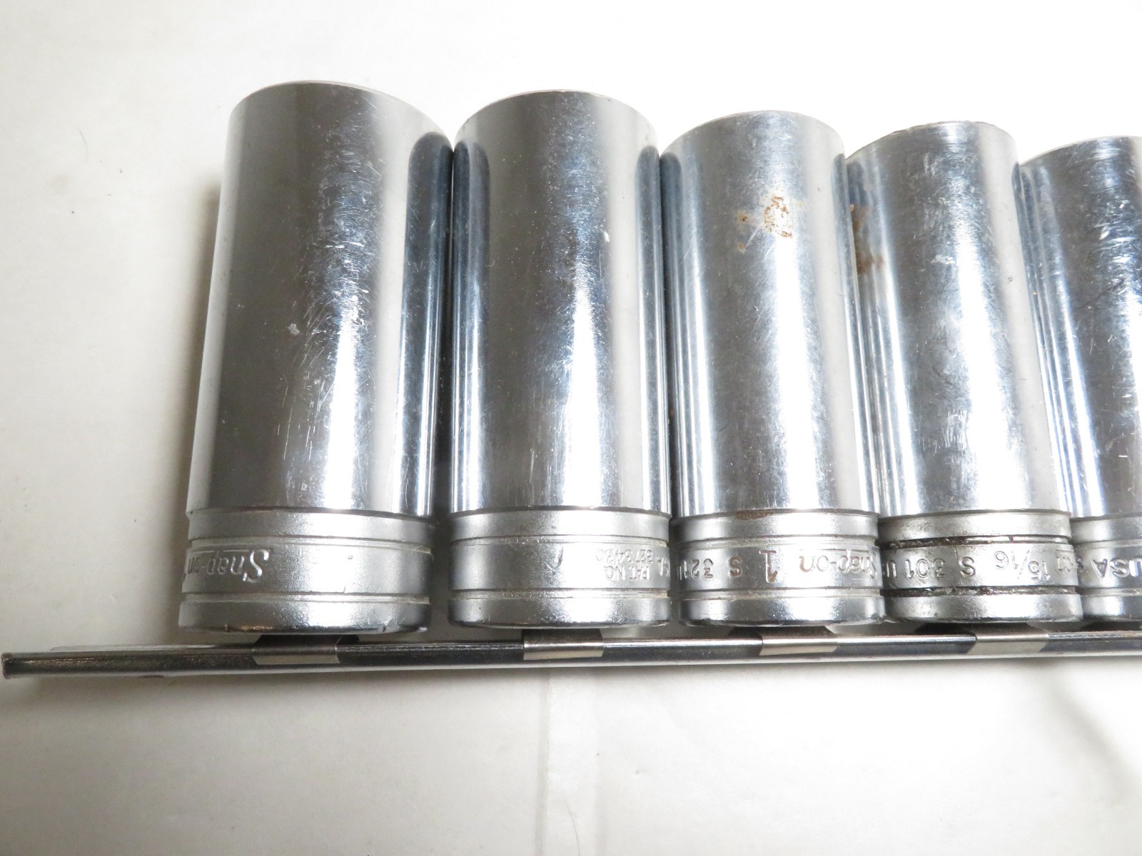 Snap-on 1/2″ Drive Deep Socket Set 13 Pc. SAE 12 Point 3/8″ to 1-1/8″