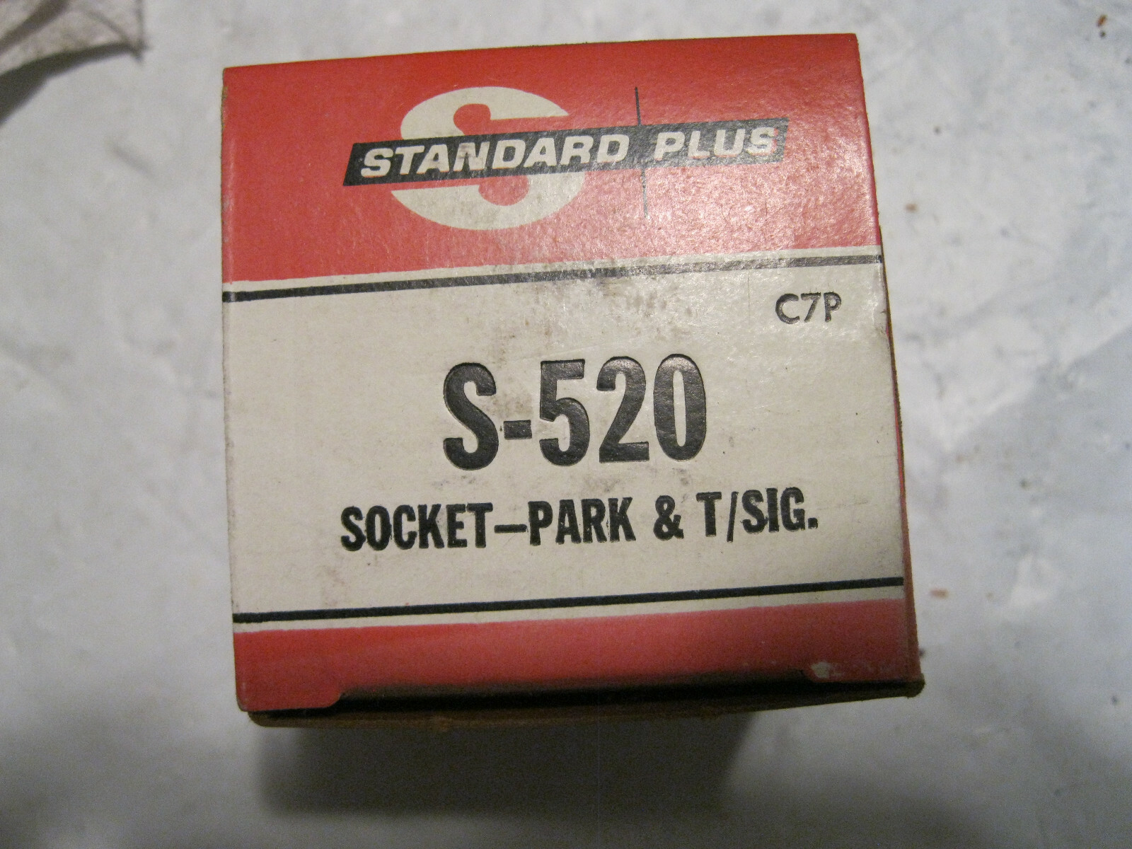 Parking Light Bulb Socket-Turn Signal Light Socket Front Standard S-520