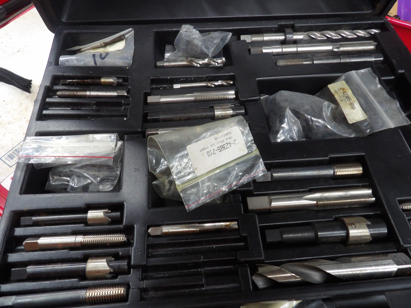 Kent Moore Time Sert J-42385-2000 Thread Repair Kit-36 Piece Set