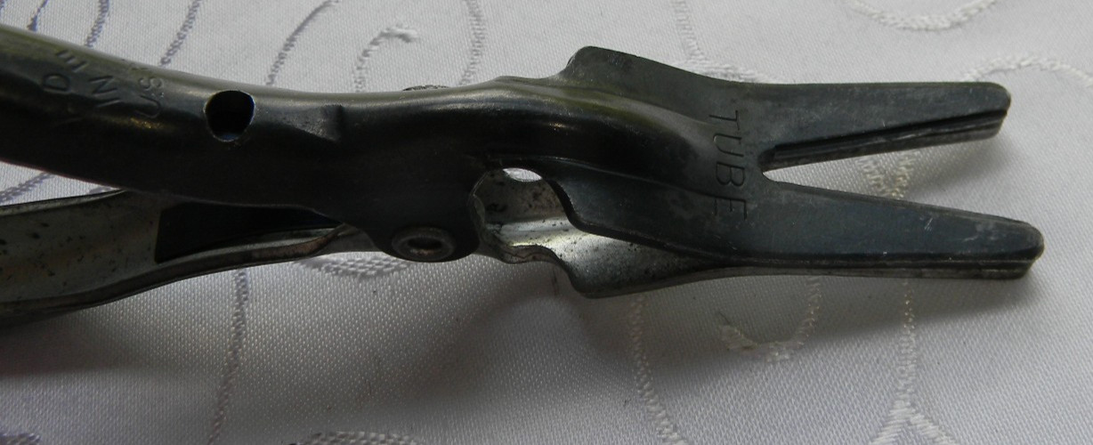 LISLE TOOLS 8″ LONG VACUUM & FUEL HOSE REMOVER PLIERS #47900 MADE IN THE USA
