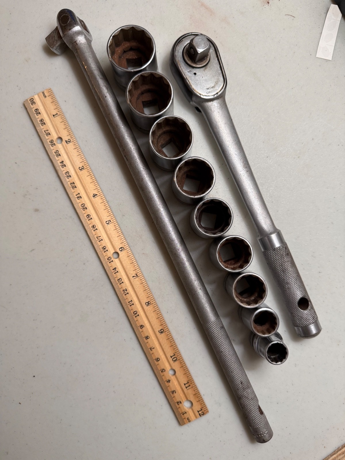 Vintage Indestro Super ,9 Sockets, 1/2″ Drive Ratchet & Breaker Bar, Good Cond