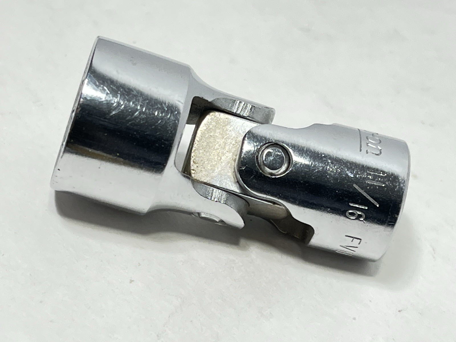 Snap On 3/8″ Drive Chrome Shallow 11/16″ Swivel Socket 12 Point FVU 22 FREE SHIP