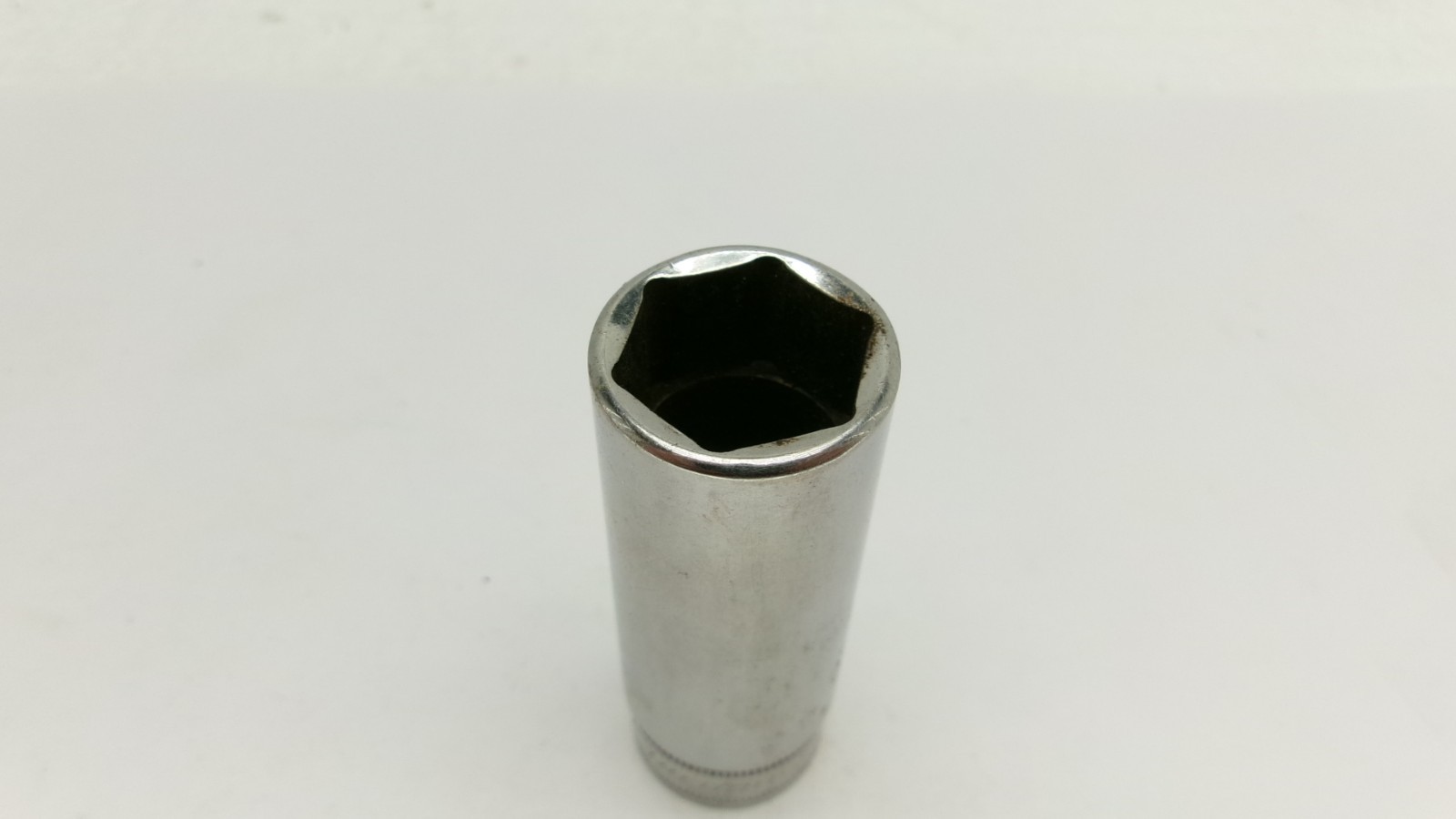 Snap-on tools 3/8″ drive 18mm metric 6 point Deep Socket SFSM18 Nice!