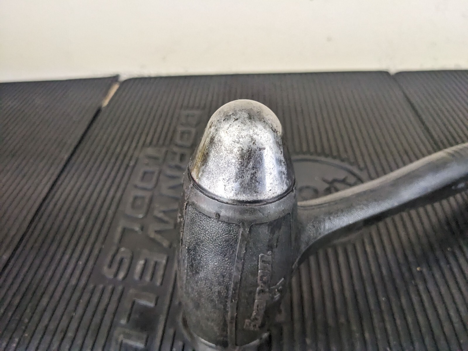 #be969 Snap On Tools – HBBD40DT – 40oz Dead Blow Ball Peen Dark Titanium Hammer