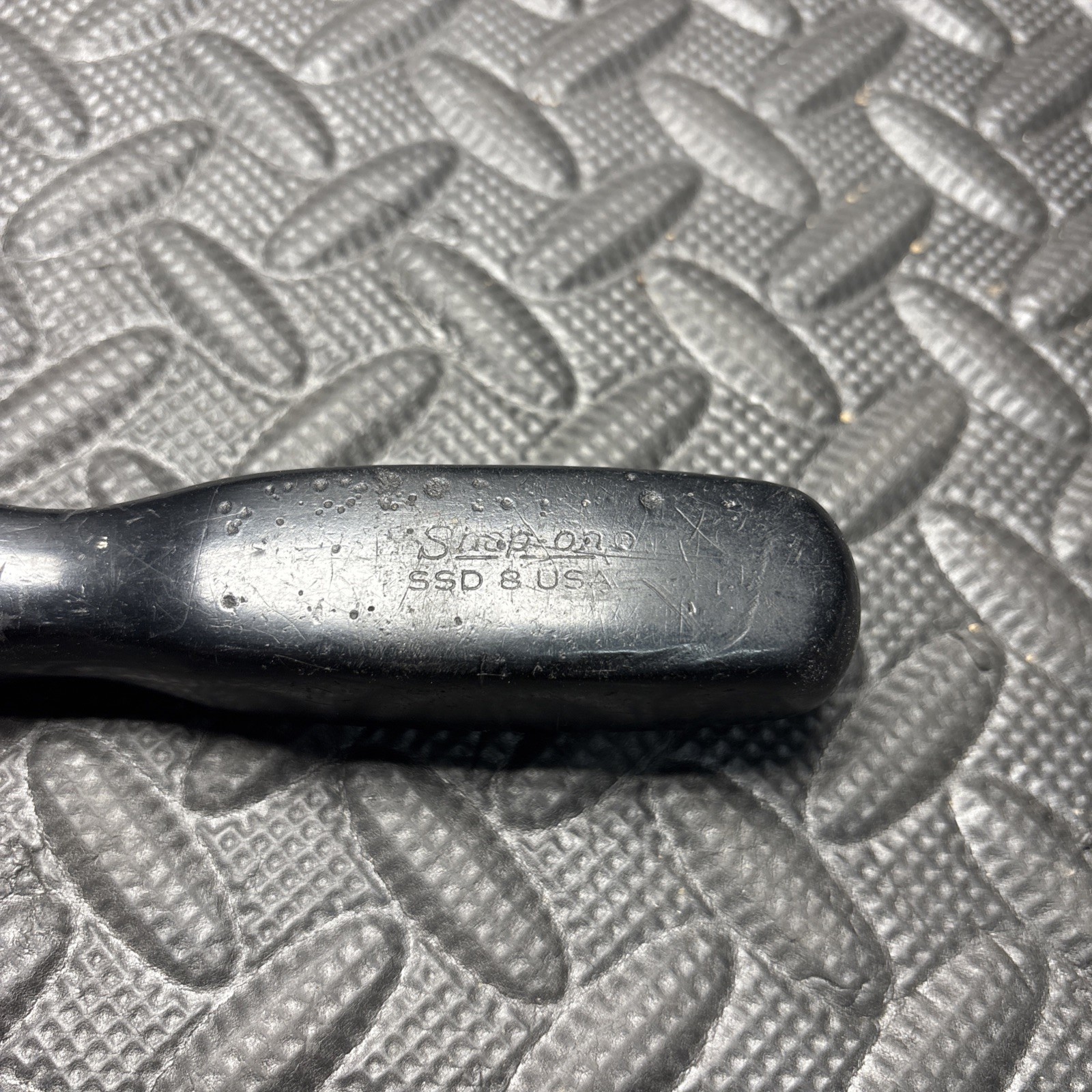 Snap On SSD 8 Flat Slotted Screwdriver Black Handle Mechanic Hand Tool USA