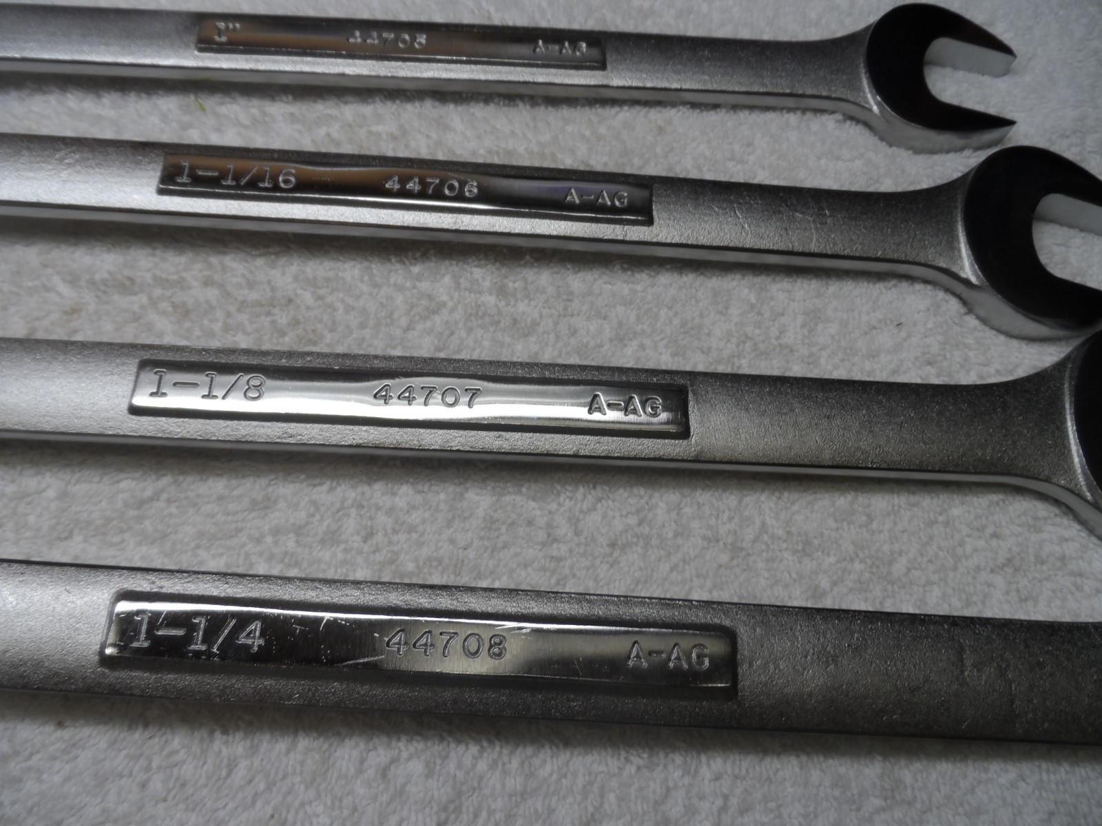 Craftsman SAE Combination Wrench Set, 12 pt, 1″ to 1-5/16″ – 5 pcs (A-AG)