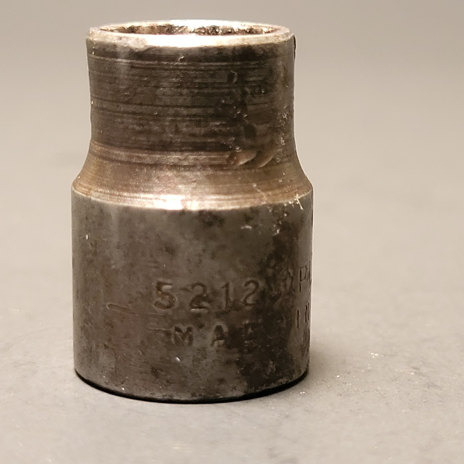Plomb 3/8” socket 3/8” drive 12 point 5212 made in USA pre war