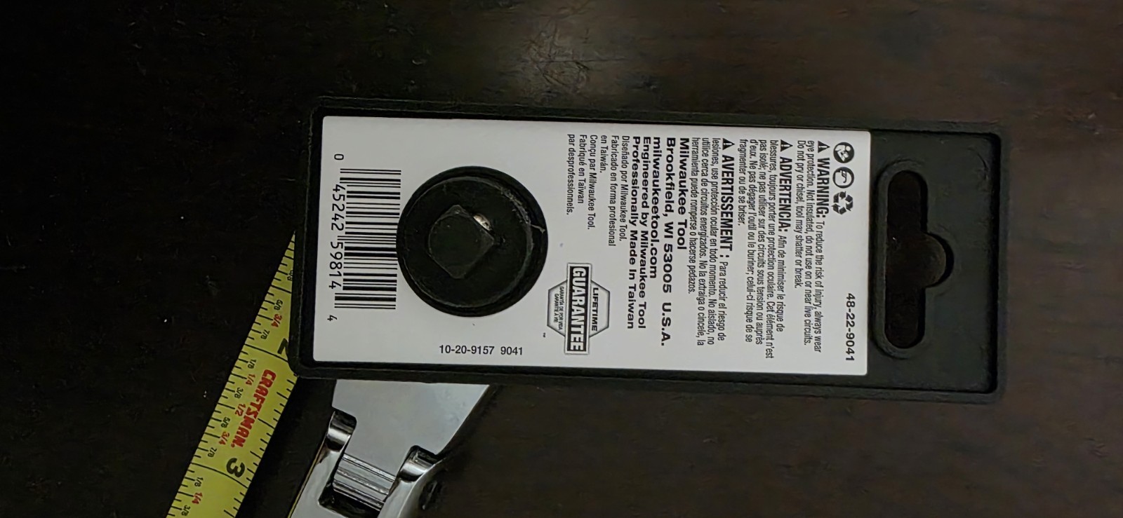 Milwaukee 3/8 Ratchet Locking Flex Head Long Handle 48-22-9041