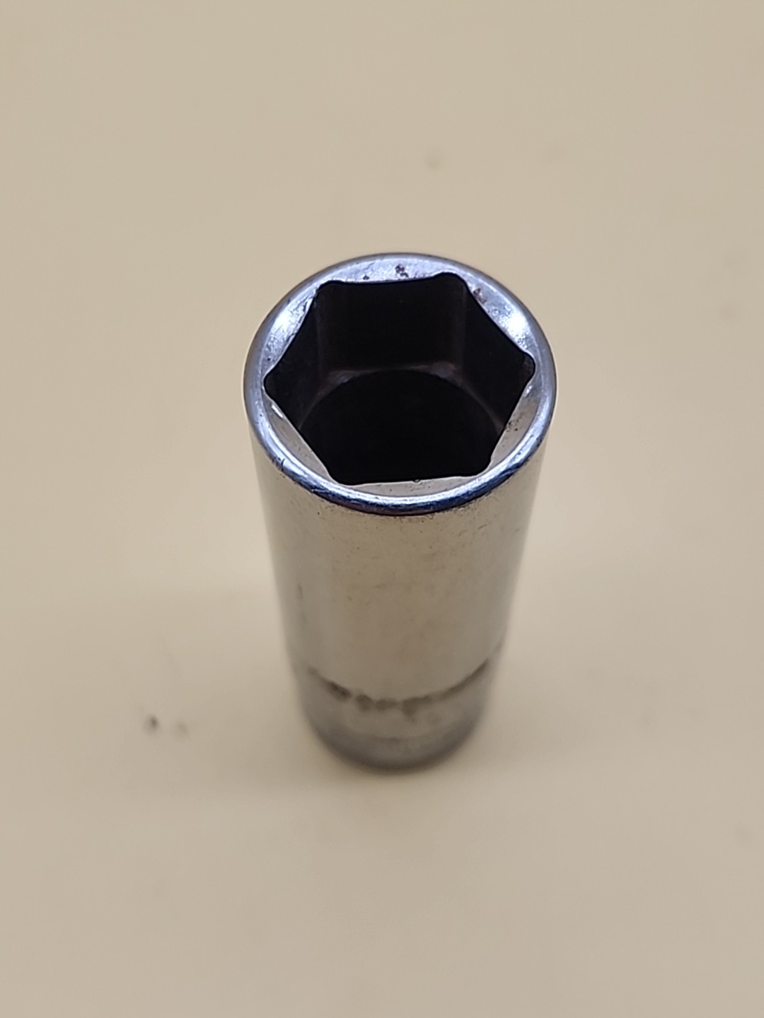 Snap-on Tools Deep Well Chrome Socket 3/8″ Drive 18mm Metric 6-Point SFSM18