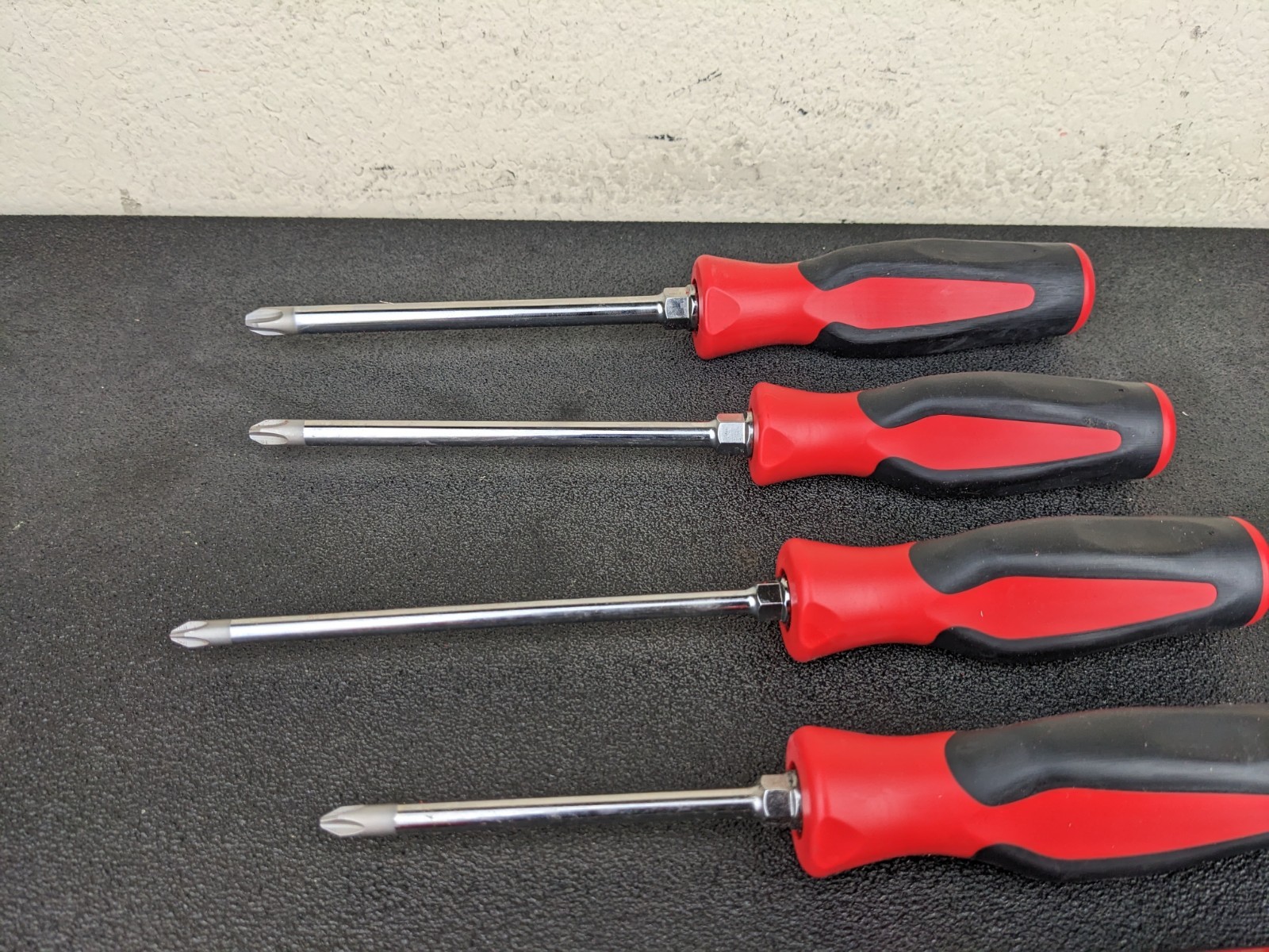 #bp421 Snap-On NEW Instinct Soft 16pc Screwdriver Set Pro-Fi Foam SGDX160BFR
