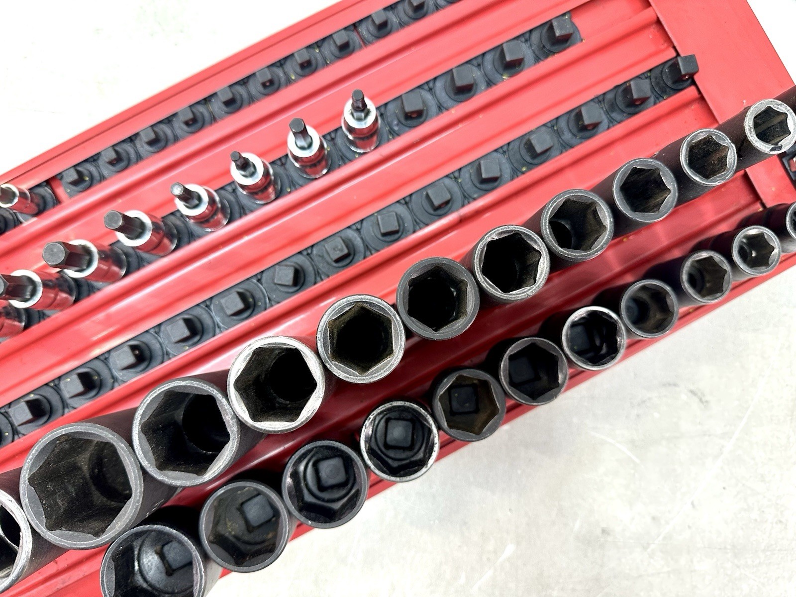 Miscellaneous Brands Socket Set with Tray