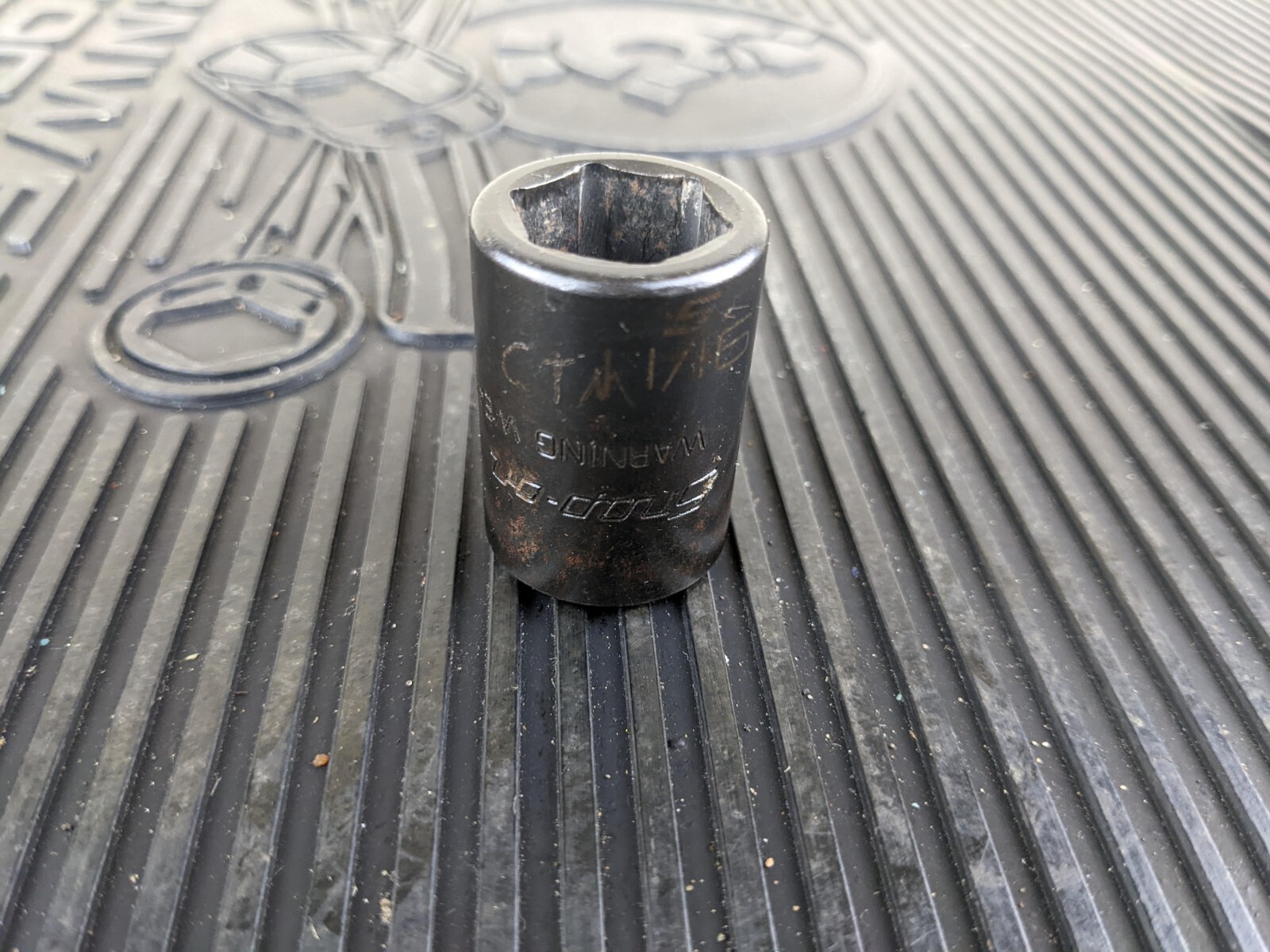 #ar277 Snap-on Tools IML220 1/2″ Drive 11/16″ 6 Point Shallow Impact Socket SAE