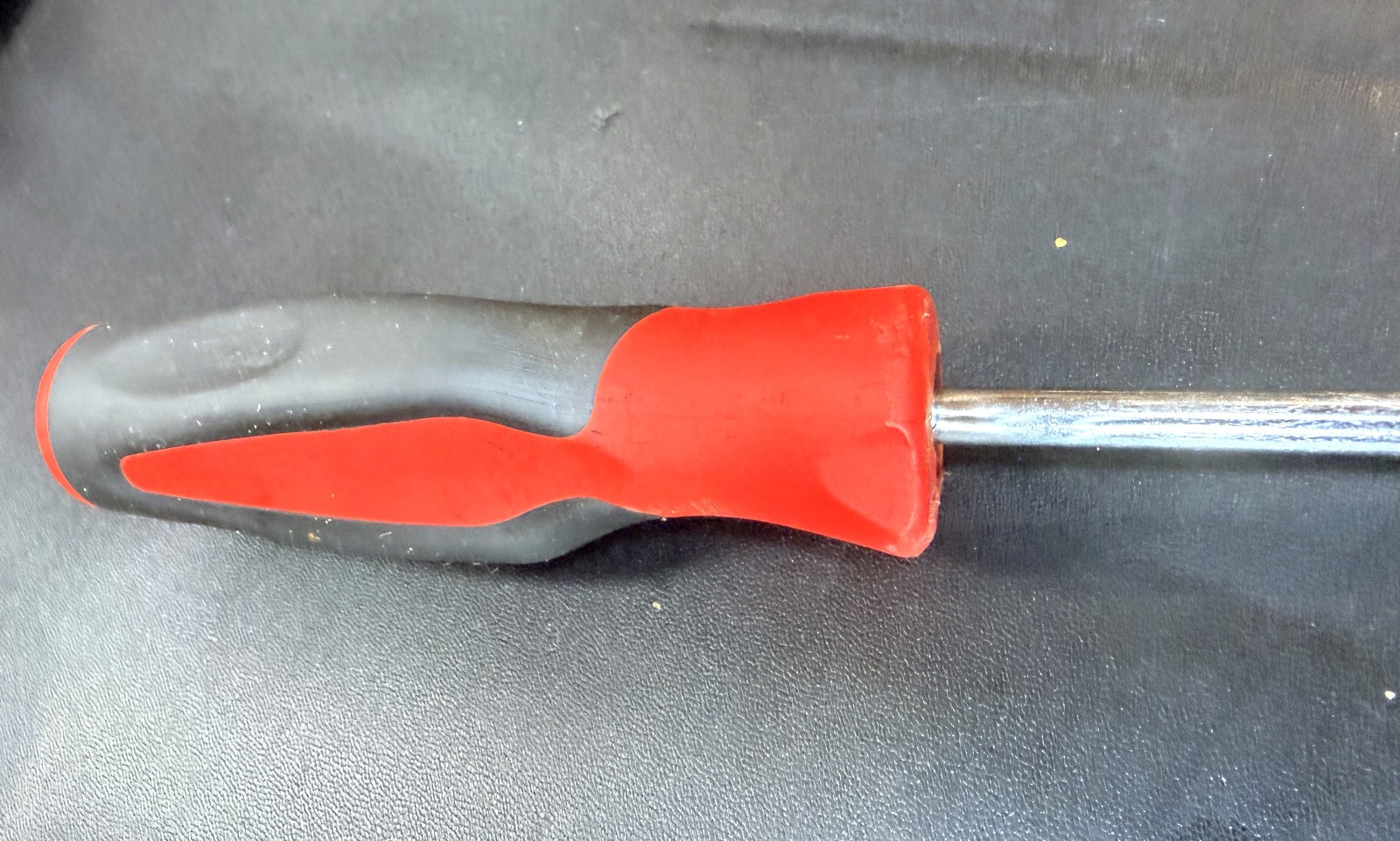 SNAP ON SGD4120B Flat Tip Instinct® Soft Grip 16in. Cabinet Screwdriver (Red)