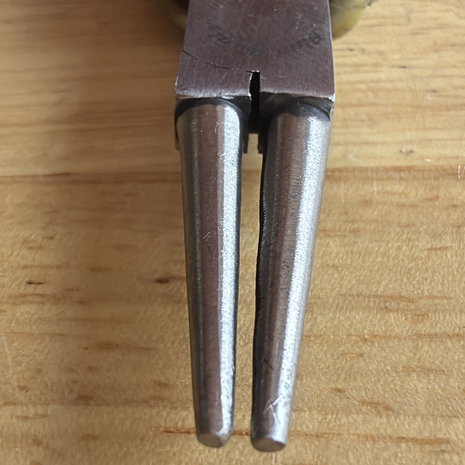Blue Point Tools 5″ Long Mini Round Needle Nose Pliers B75CMP