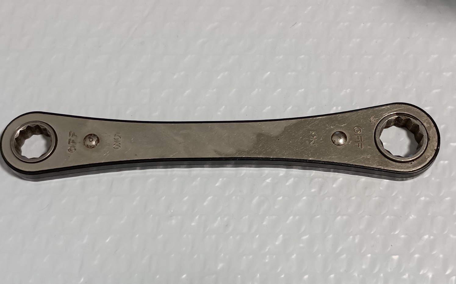 CRAFTSMAN TOOLS 243684, 5/8″ x 3/4″ DOUBLE RATCHETING WRENCH, 8.6″ LONG, 12 PT.