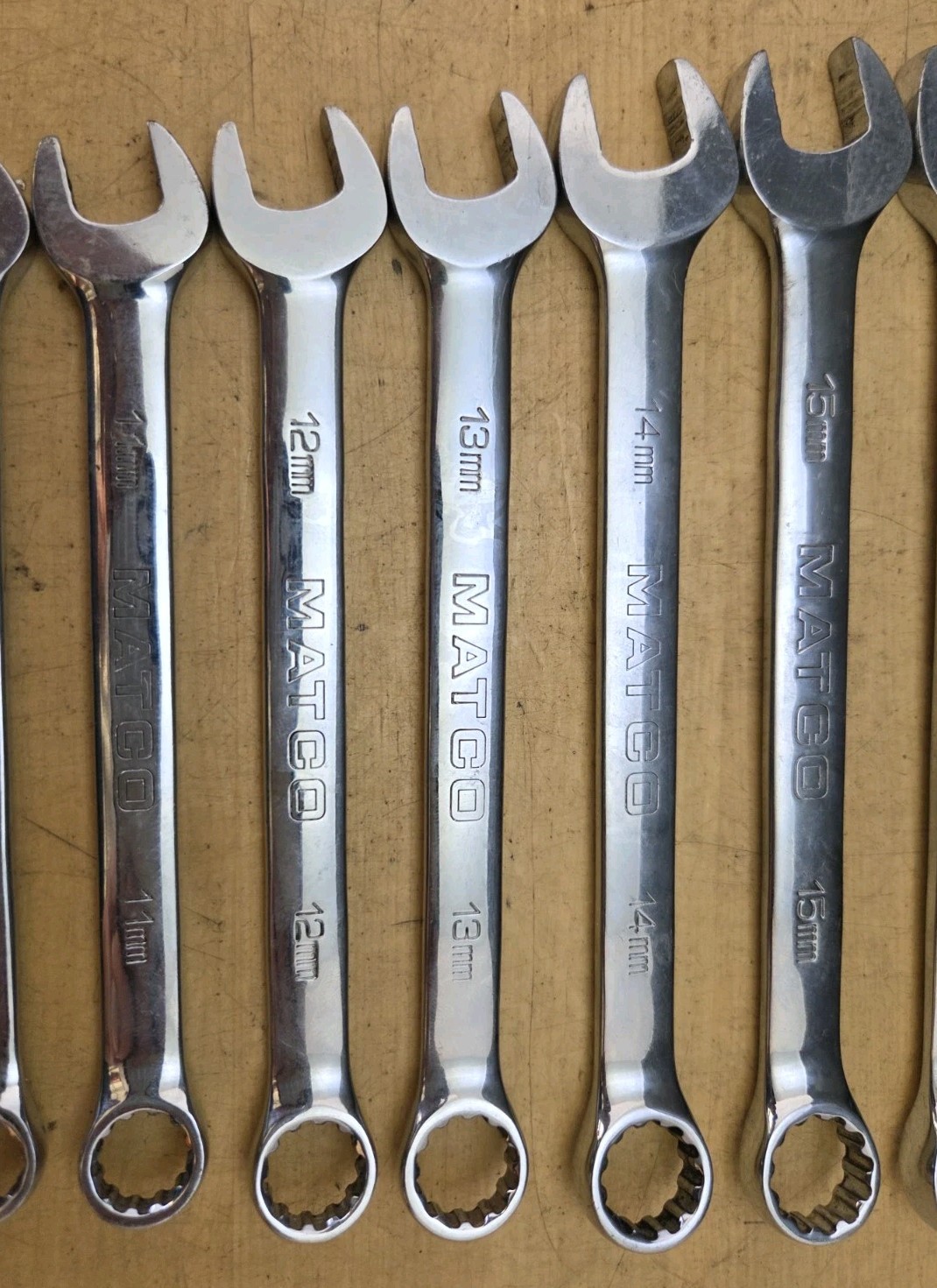 Matco Tools SMCM152K-15 Pc Metric Knuckle Saver 12Pt Combination Wrench Set Mint