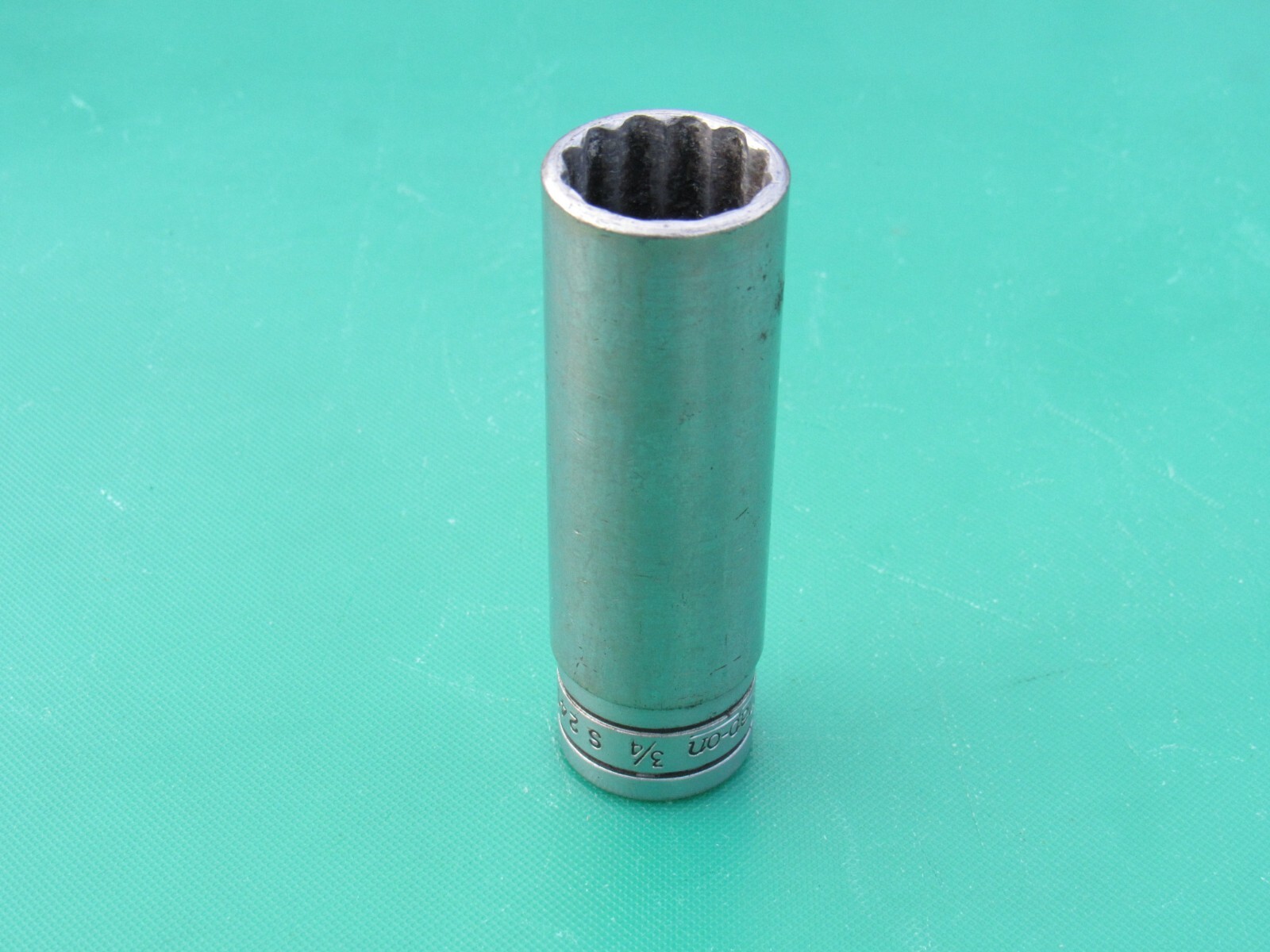 SNAP ON 3/4″ S241 1/2″ DRIVE SAE 12 POINT DEEP CHROME SOCKET 3/4 IN S 241 USED