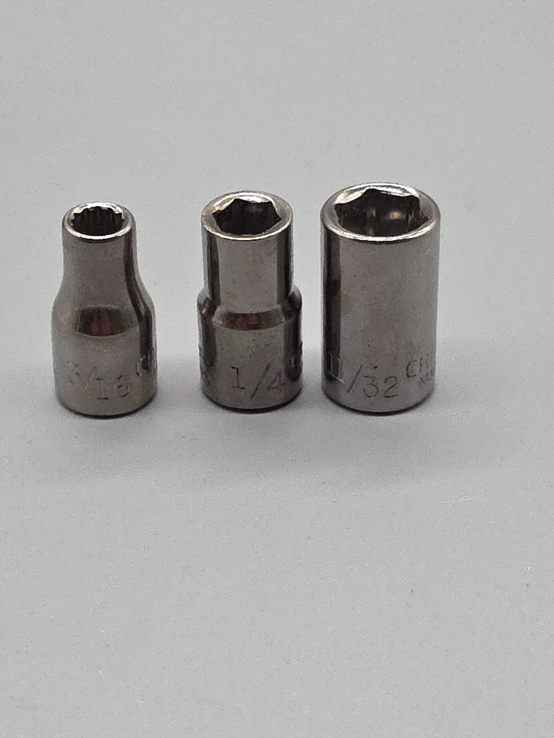 Craftsman Tools 3/8″ 12 Pt 1/4″ Dr Shallow Socket G2-43605,604,602,601,608,493