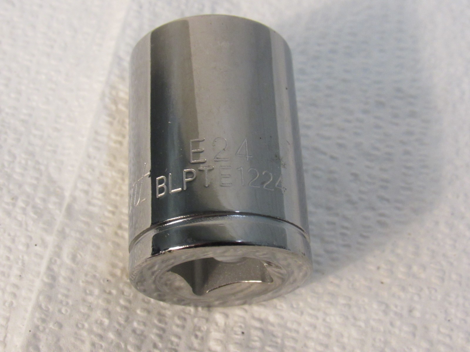 Blue Point Tools BLPTE1224 E24 1/2″ Drive Inverted Torx Shallow Chrome Socket