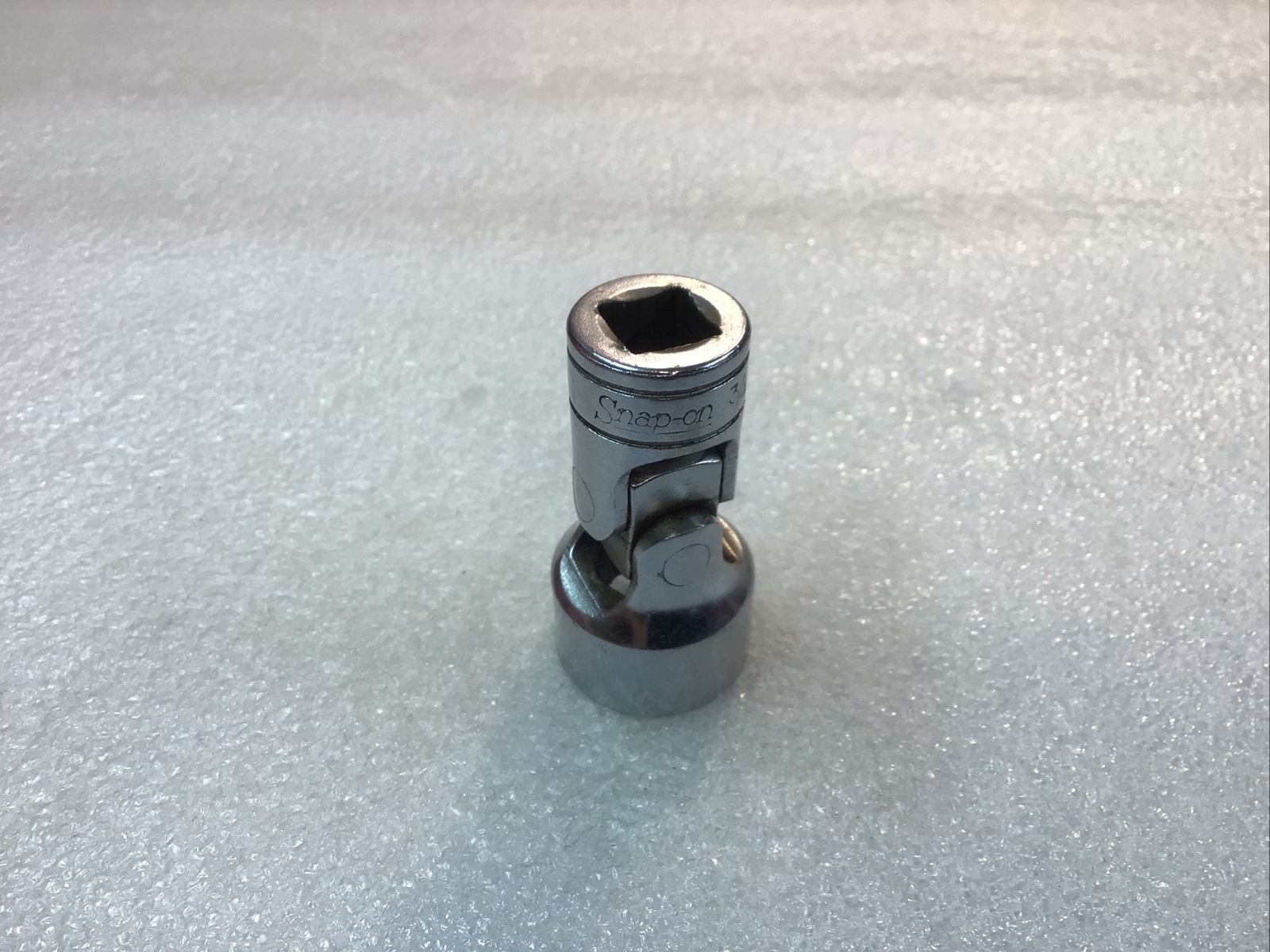 Snap On#FS24 -3/4″, SAE, Chrome, 12 Pt., Shallow, Swivel Socket, 3/8″ Dr.-Nice-