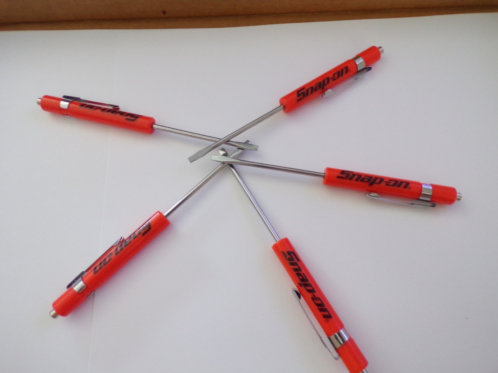 Snap on Tools Pocket Screwdriver, Flat Tip Screwdrivers-ORANGE ~ Magnetic End
