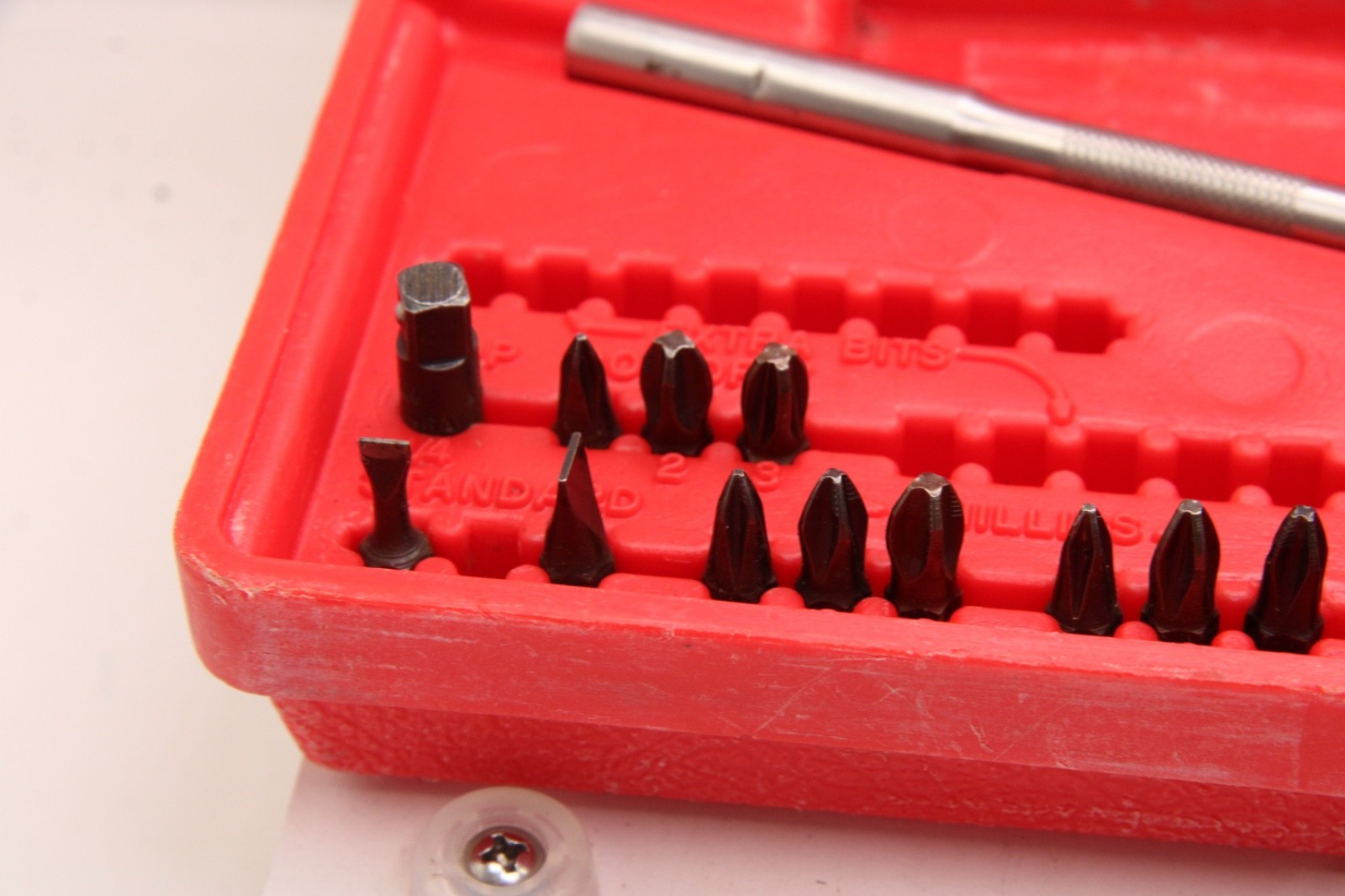Snap On SSDMR220 22 Piece Ratcheting Screwdriver Set w/Red Case USA