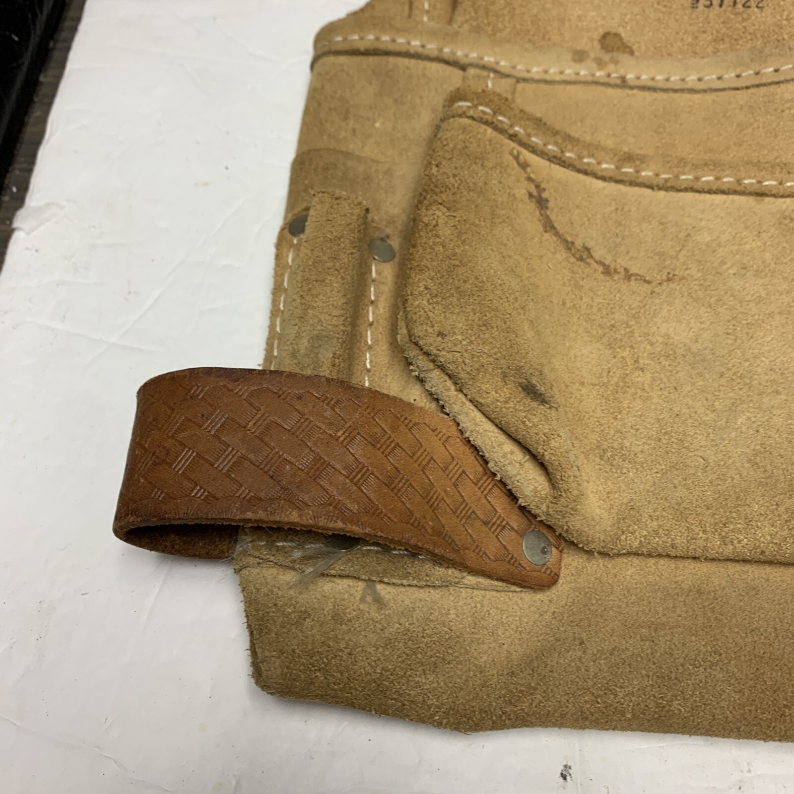 Craftsman Extra-Large Leather Nail /Tool Bag 37722 Leather Belt