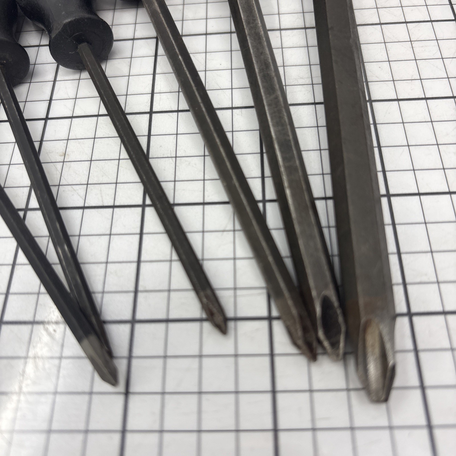 Craftsman Industrial/Professional 10pc Screwdriver lot Flat & Phillips READ