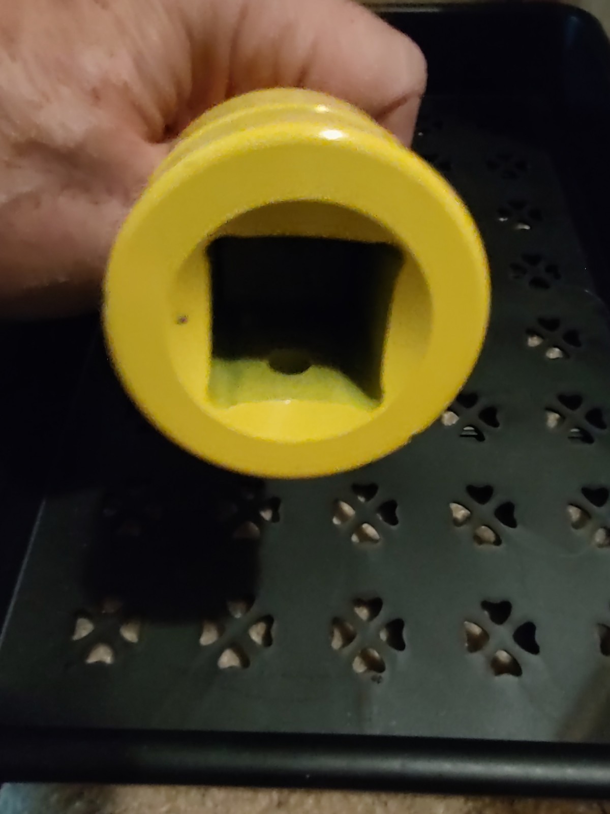 NEW Sunex Tools 533TS 1 inch Drive 33mm 475 Ft/Lbs Torque Truck Socket Yellow