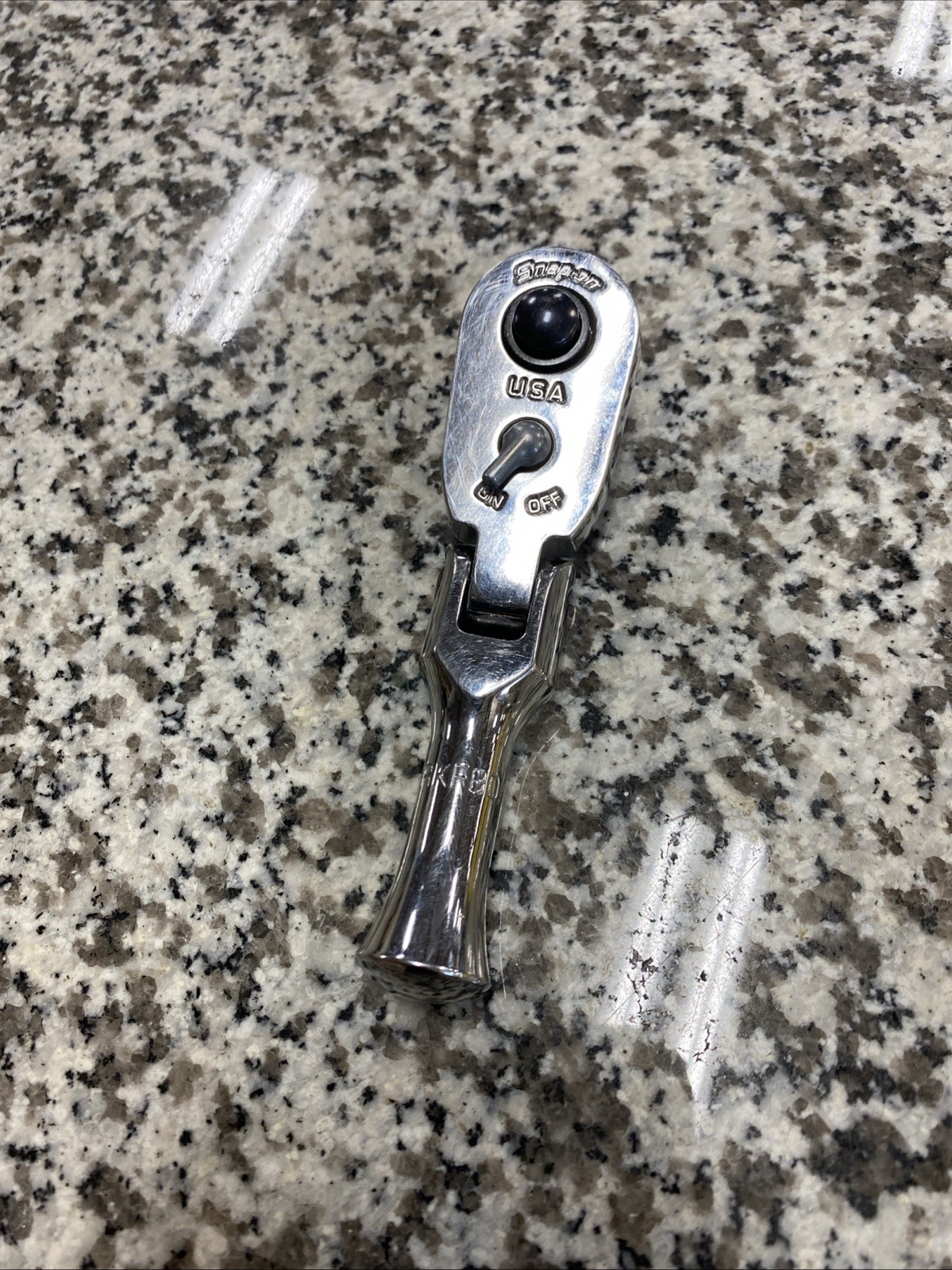 Snap-on Tools USA 3/8″ Drive Stubby Quick Release Flex Head Ratchet FRKF80A