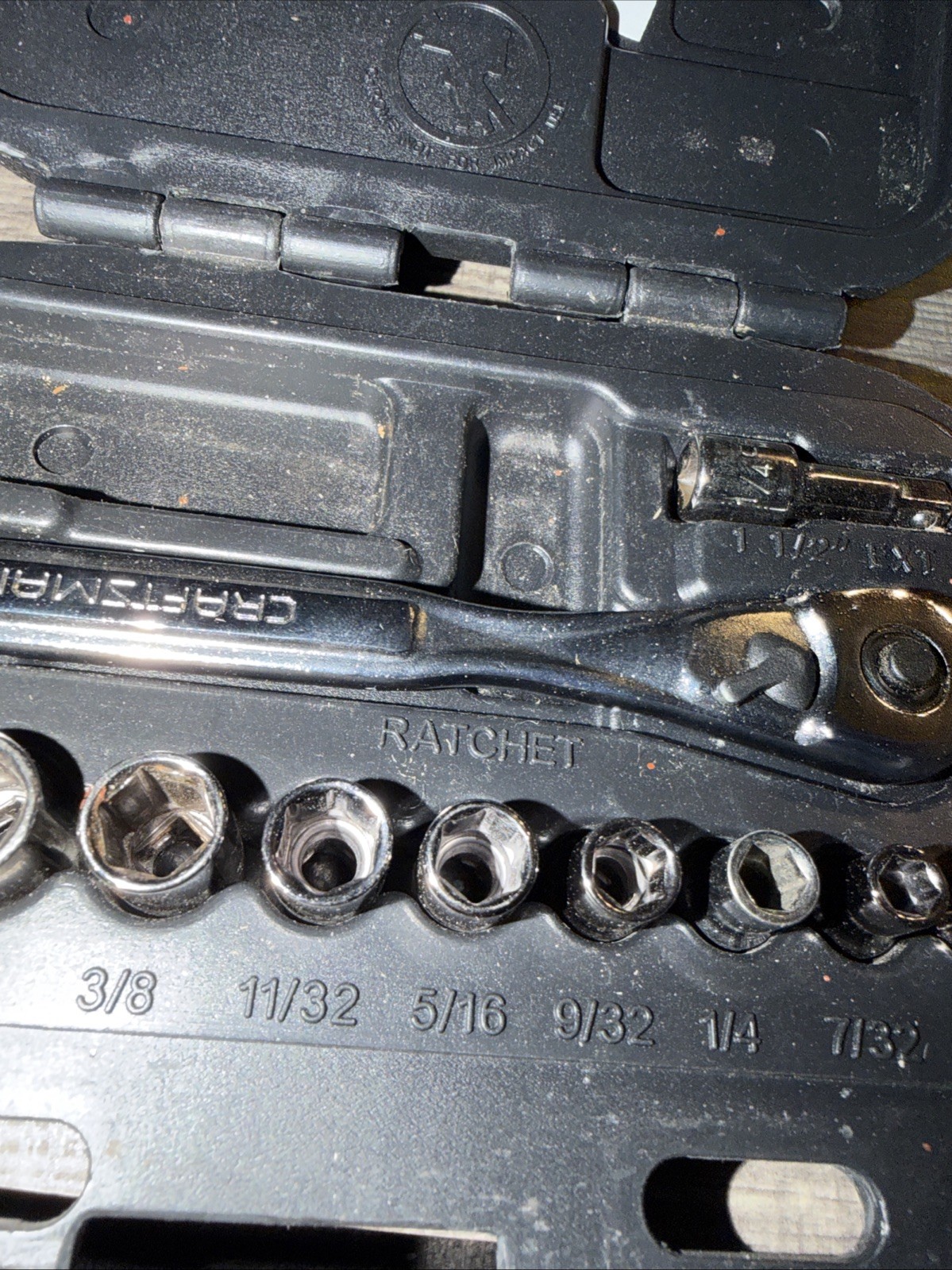 Sears Craftsman USA 11-piece 1/4″ Drive Socket Wrench Set Case, 9-34860