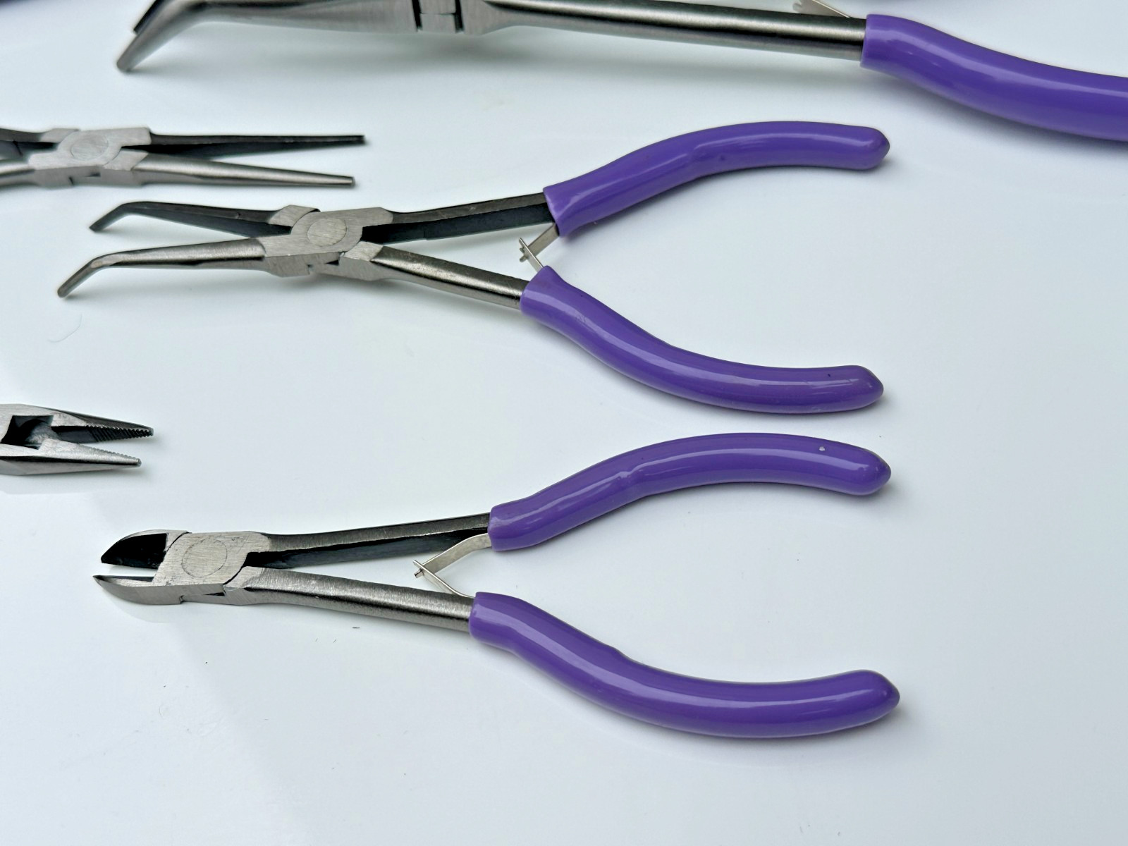 Matco Tools 8pc SPLR8P PURPLE Long Reach & Mini Pliers Set w/ Duffle Bag (NOS)