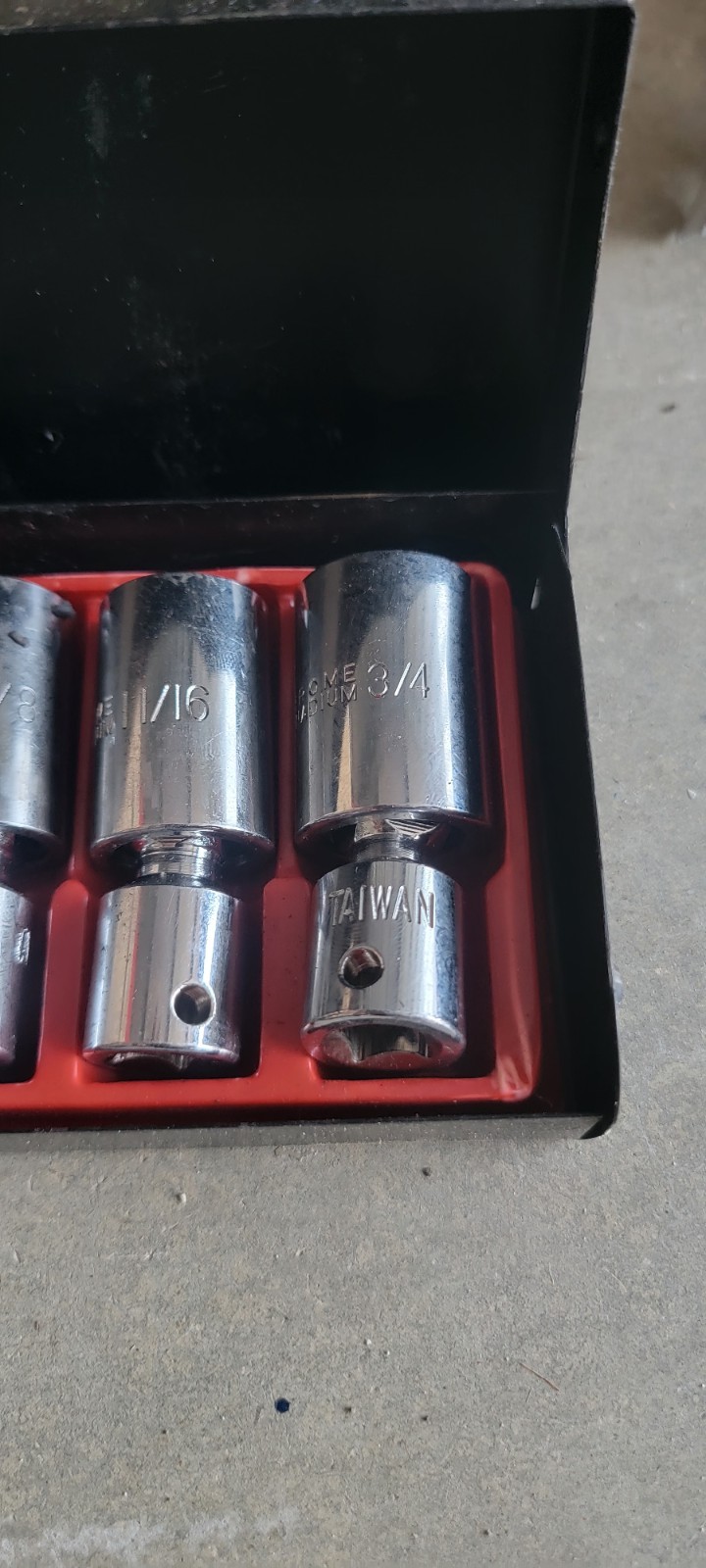 3/8 Chrome Pittsburg Swivel Sockets Standard