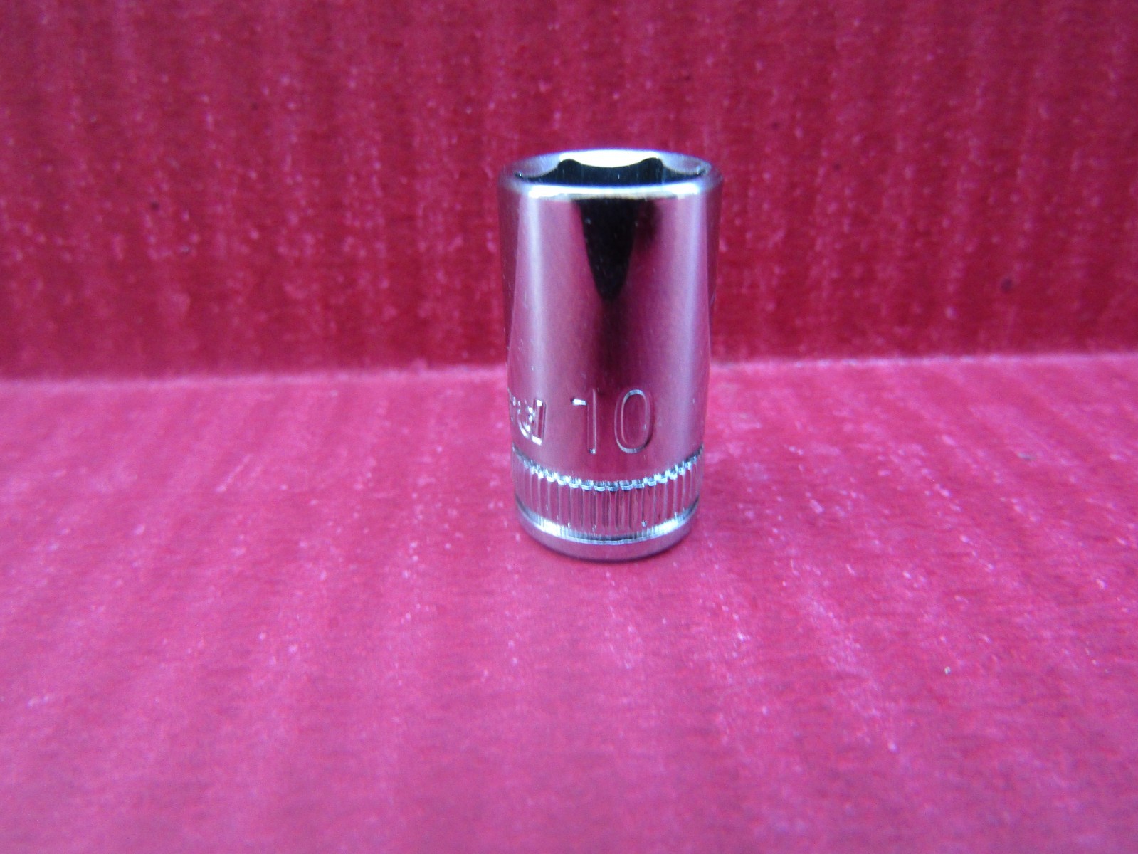 DIEHARD TOOLS Shallow Socket 10mm 1/4″ Drive 6-Point Chrome