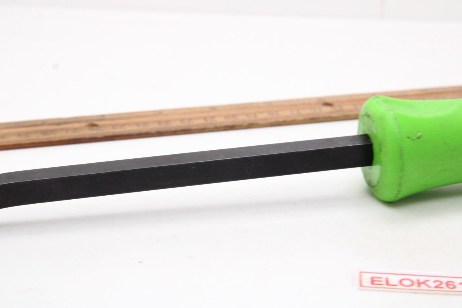 Snap On SPBS12A 12-3/4″ Long Green Striking Handle Prybar USA