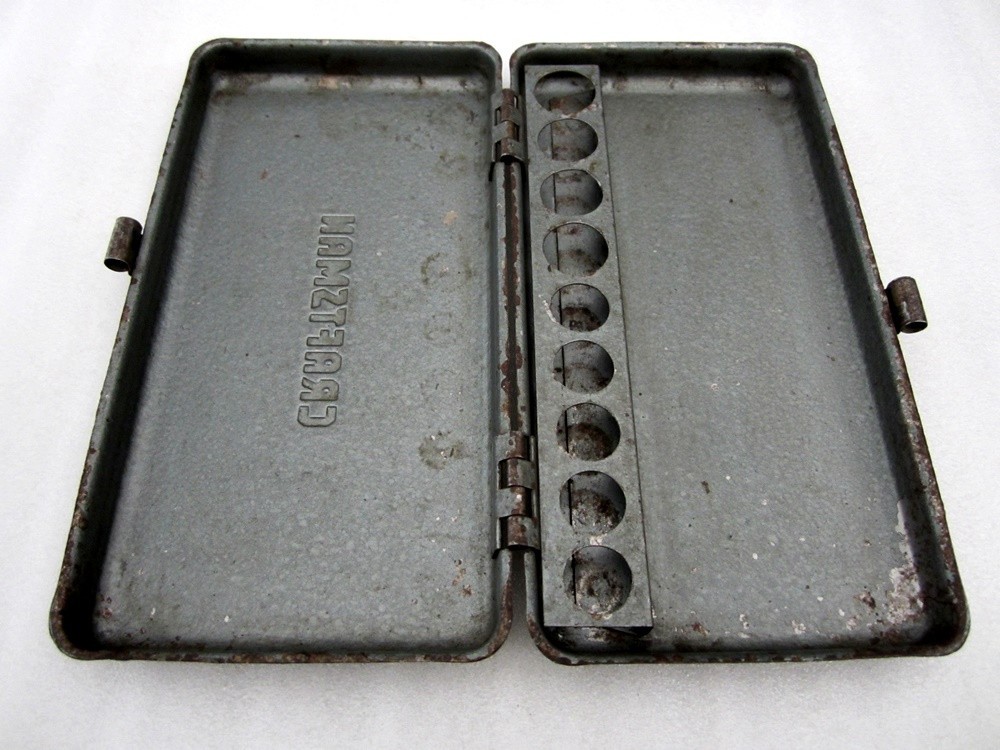 Vintage 1950’s Craftsman 1/4″ Drive Socket Set Metal Case USA