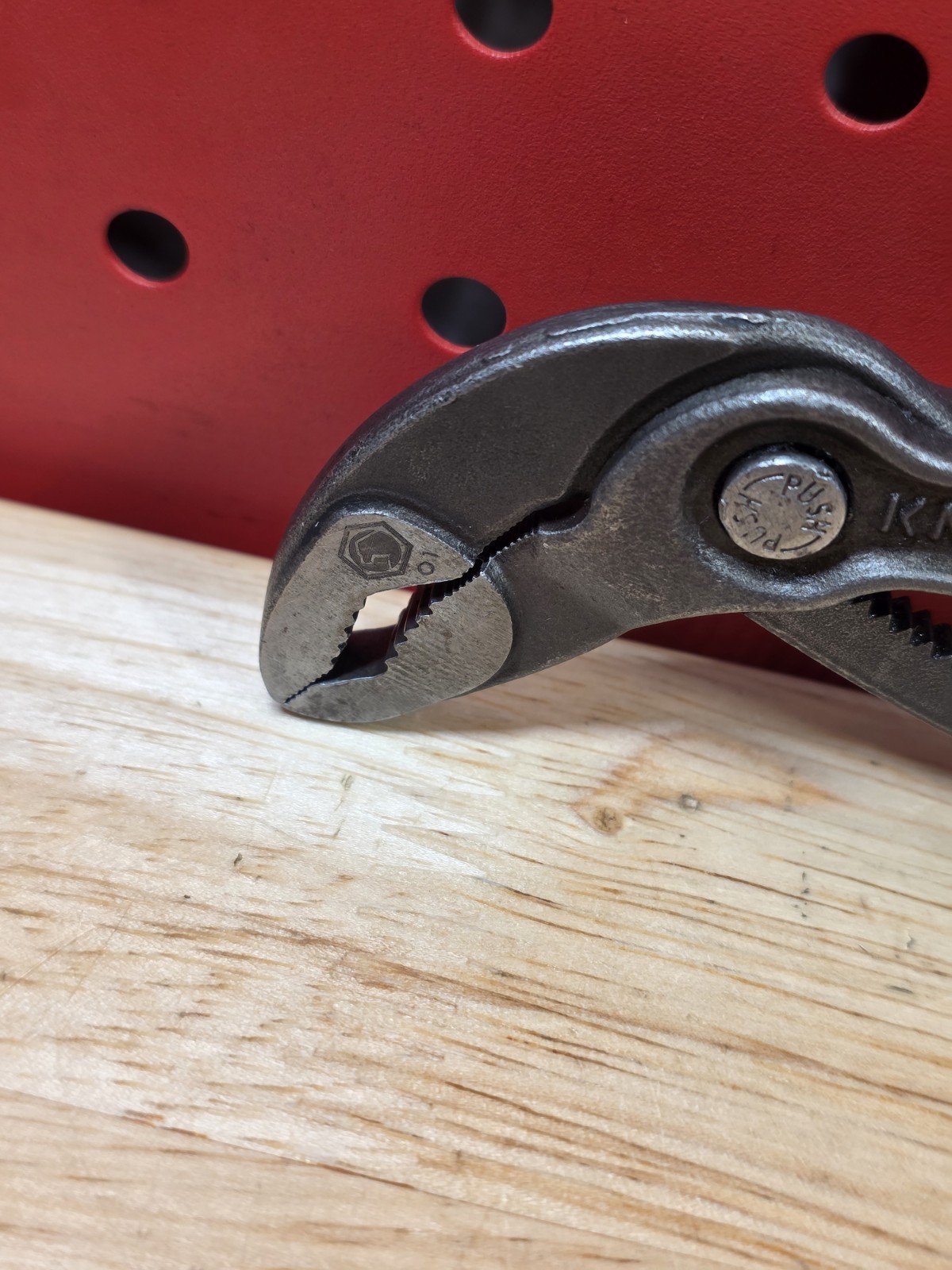 Matco Tools PC7 Knipex Cobra Pliers Red Grips 7-1/4” Long Germany