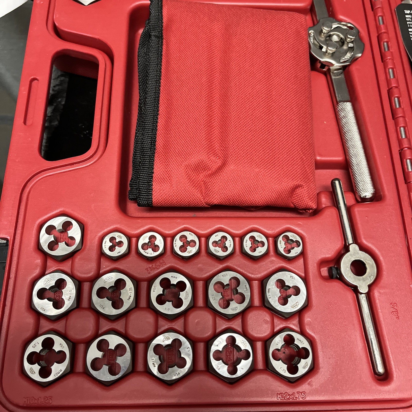 Mac Tools 117 Piece Tap & Die Drill Extractor Super Set