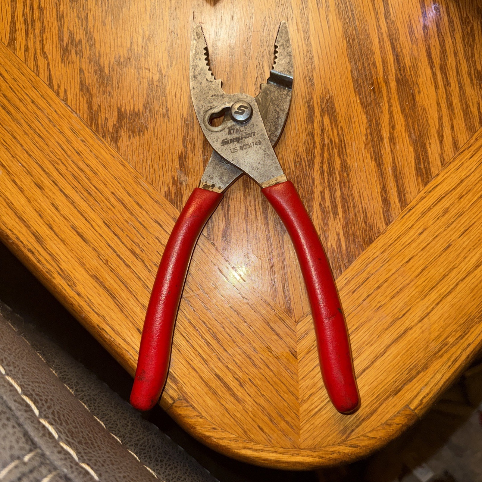 Snap-On Pliers RED 47CF Talon Grip Pliers
