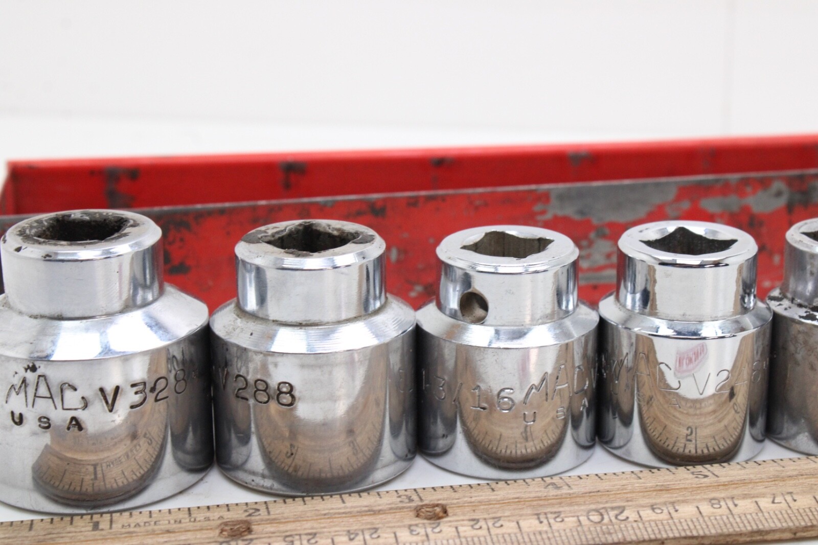Mac Tools V128-V328 3/8″ – 7/8″ 1″ 1/2 Drive 8 Point SAE Chrome Socket Set