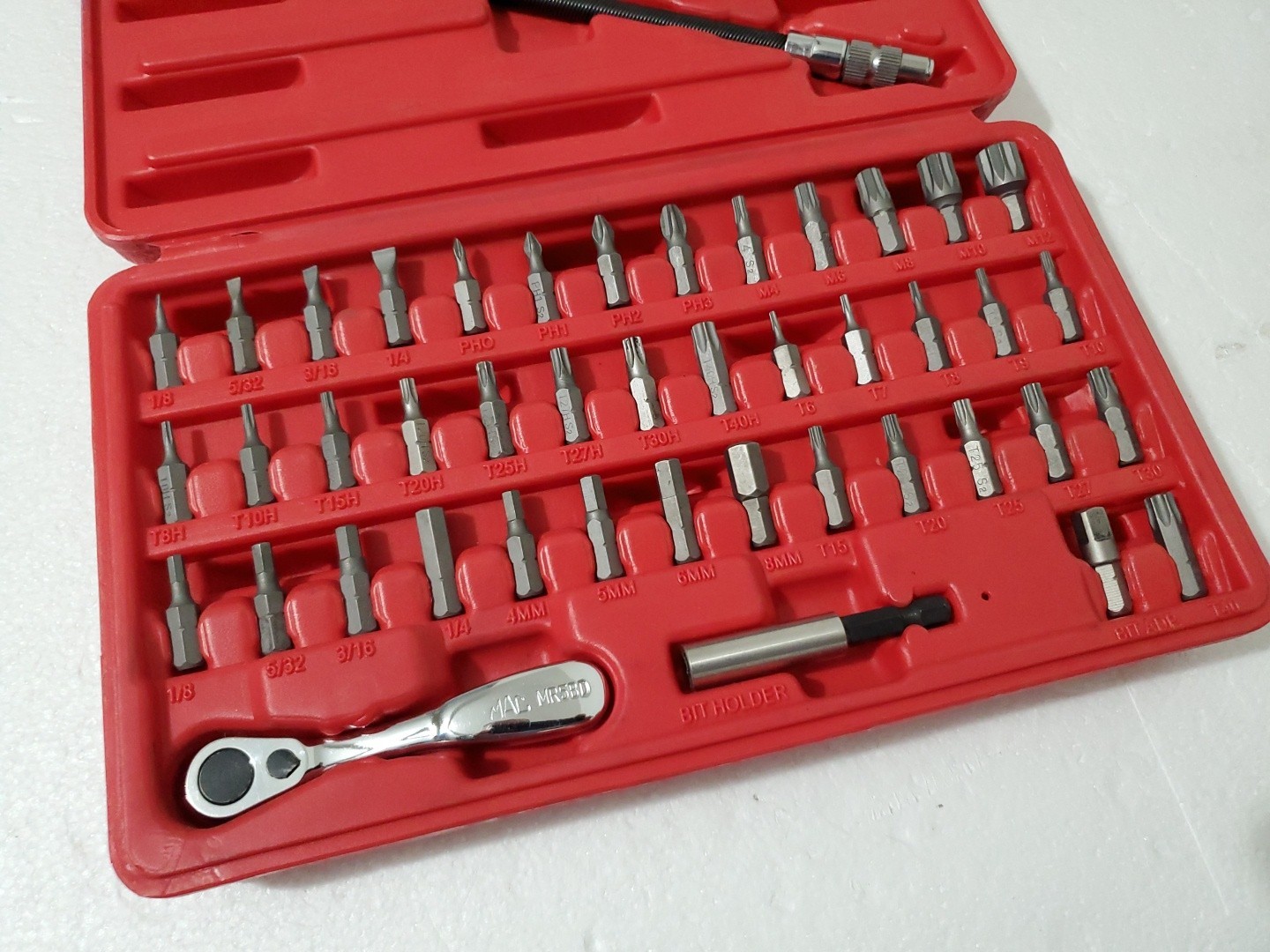 MAC TOOLS 44 pc Bit Set Torx, Phillips, etc w/ MR5BD Ratchet & Flex Extension