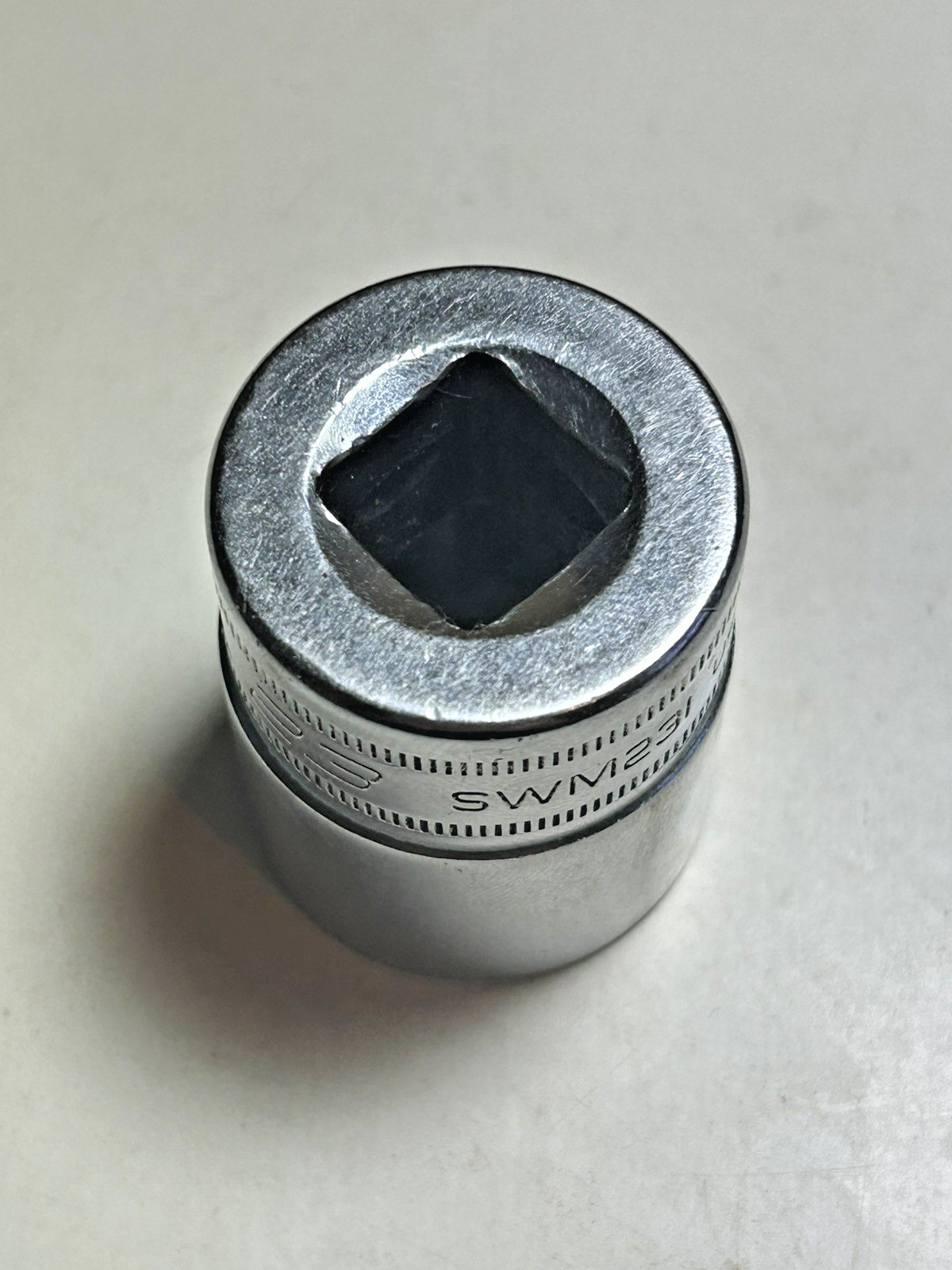 Snap On SWM231 – 1/2″ Drive 23mm Shallow 12Pt Chrome Socket Made in USA