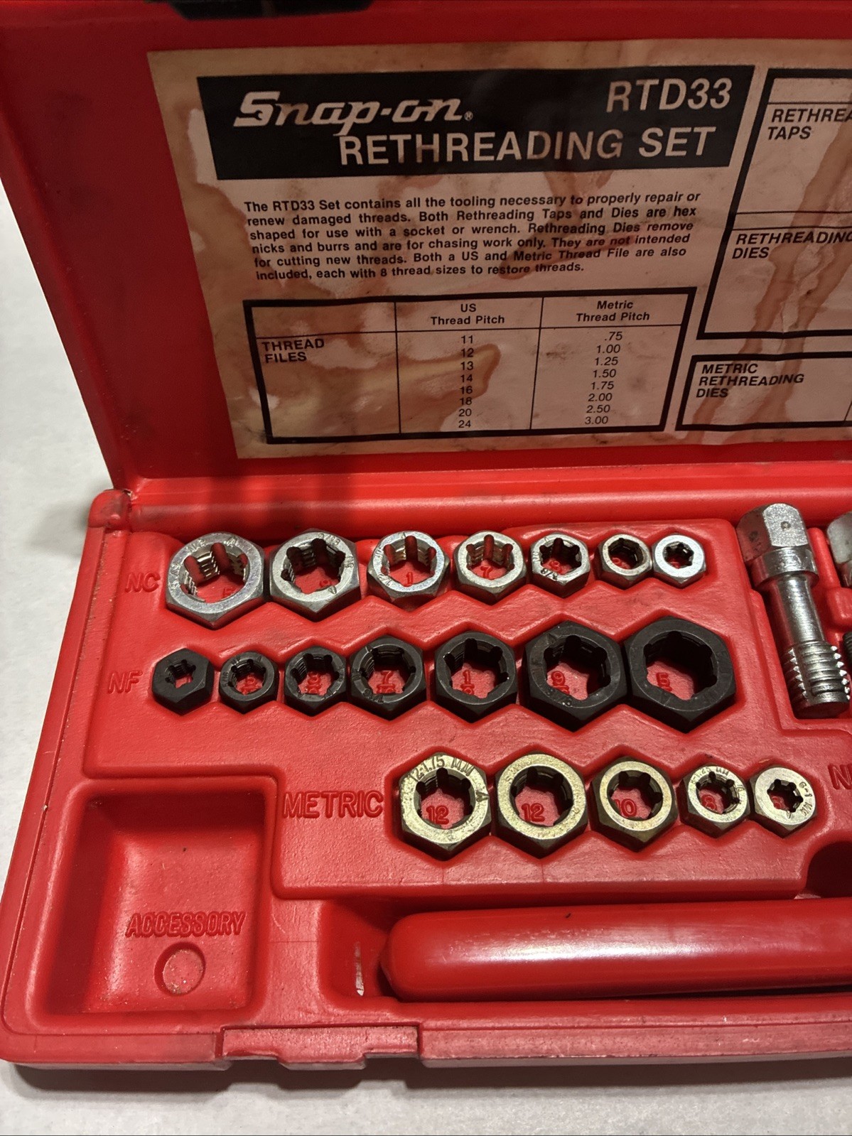 Snap-On RTD33 Fractional / Metric Rethreading Set in Case – Made in USA