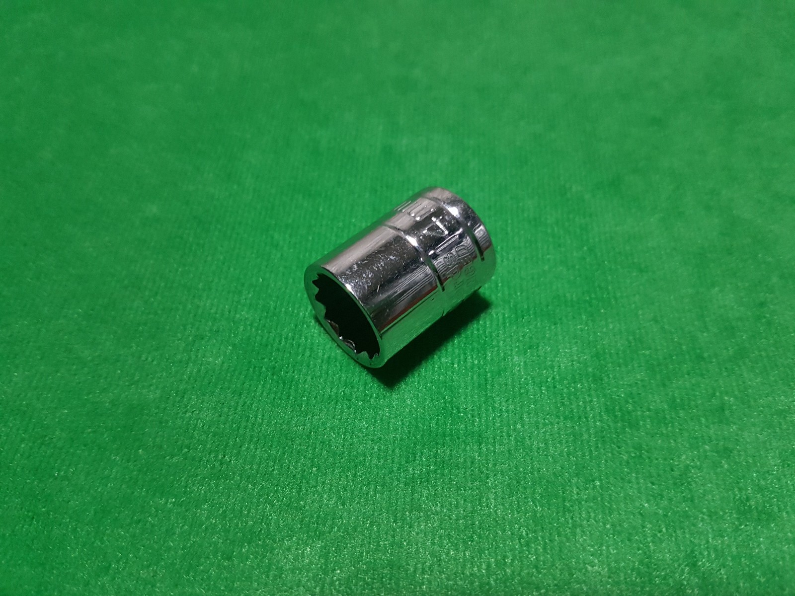 Halfords advanced 14mm 3/8″ drive 12 point shallow CV socket **FAST FREE POST**