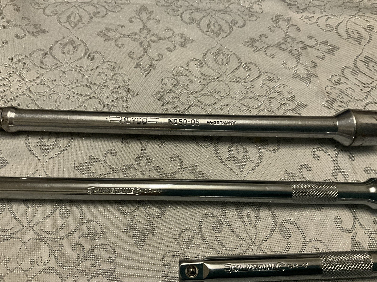 4 X SOCKET EXTENSION BARS. HEYCO 1/2 X 250MM, SILVERLINE 3/8 250MM & 125MM + +