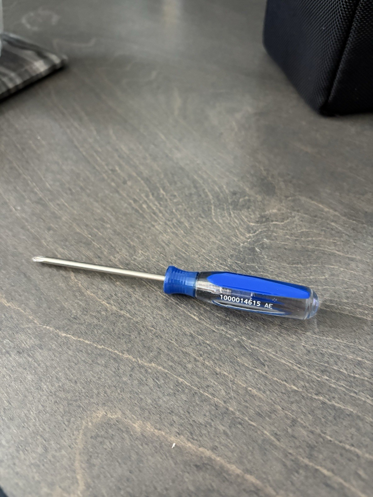 Husky #0 Phillips Screwdriver Clear Blue Handle 1000014615 Lifetime Warranty